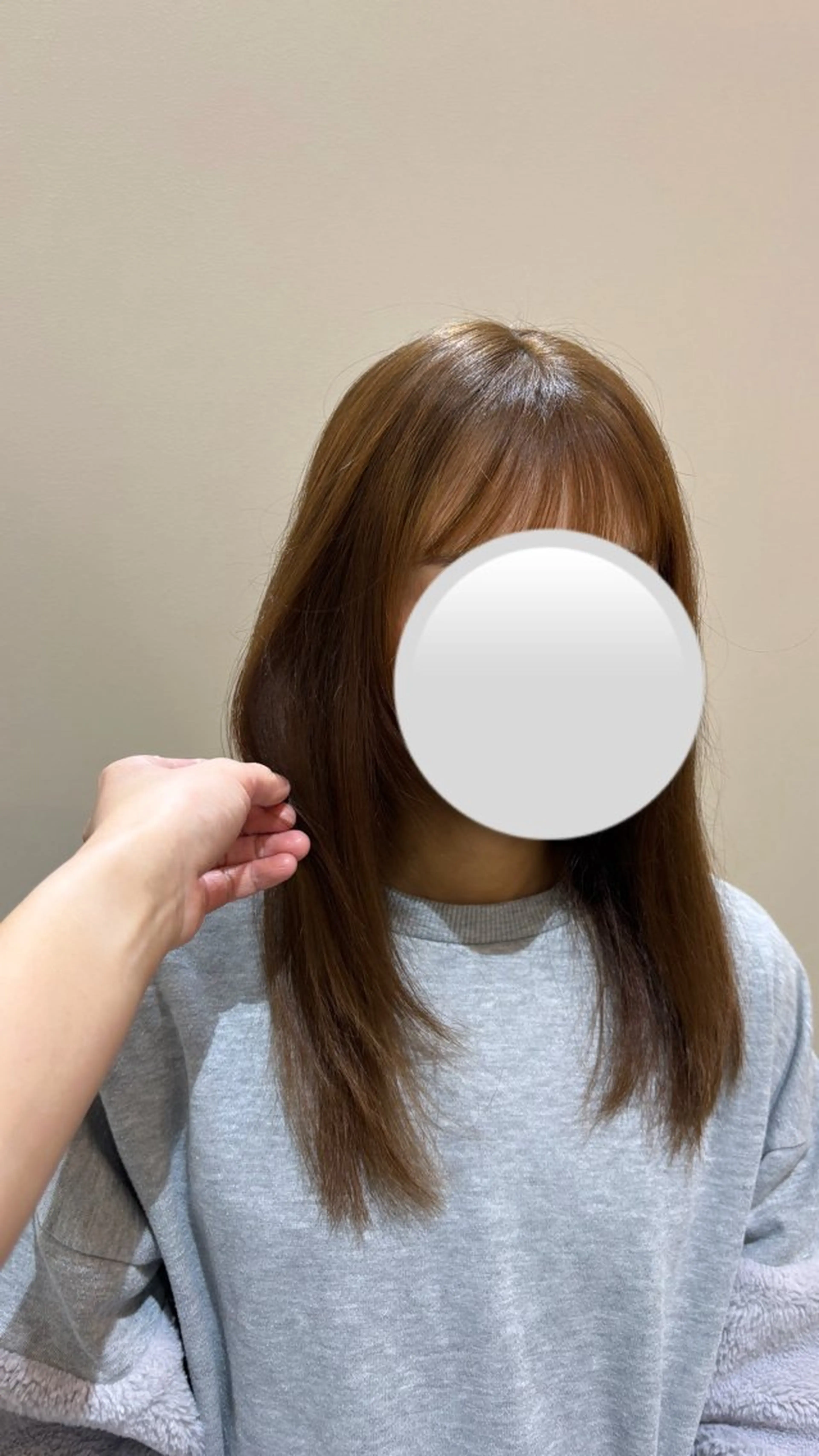 ロング レイヤーカット ロング 佐藤 優里のヘアスタイル