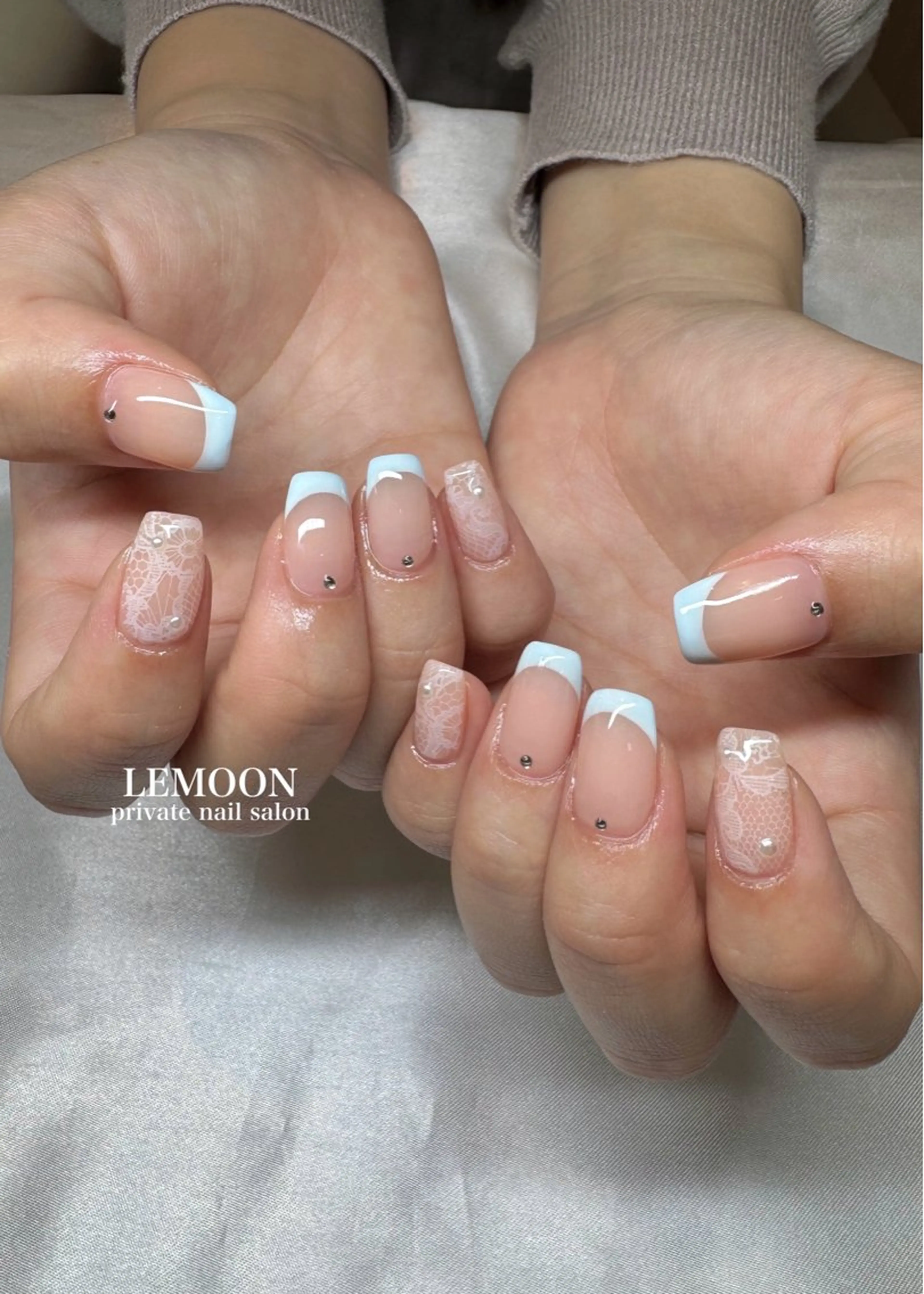 ネイル フレンチネイル レース 水色 シンプルネイル ハンドネイル nail salon LEMOONのネイルデザイン