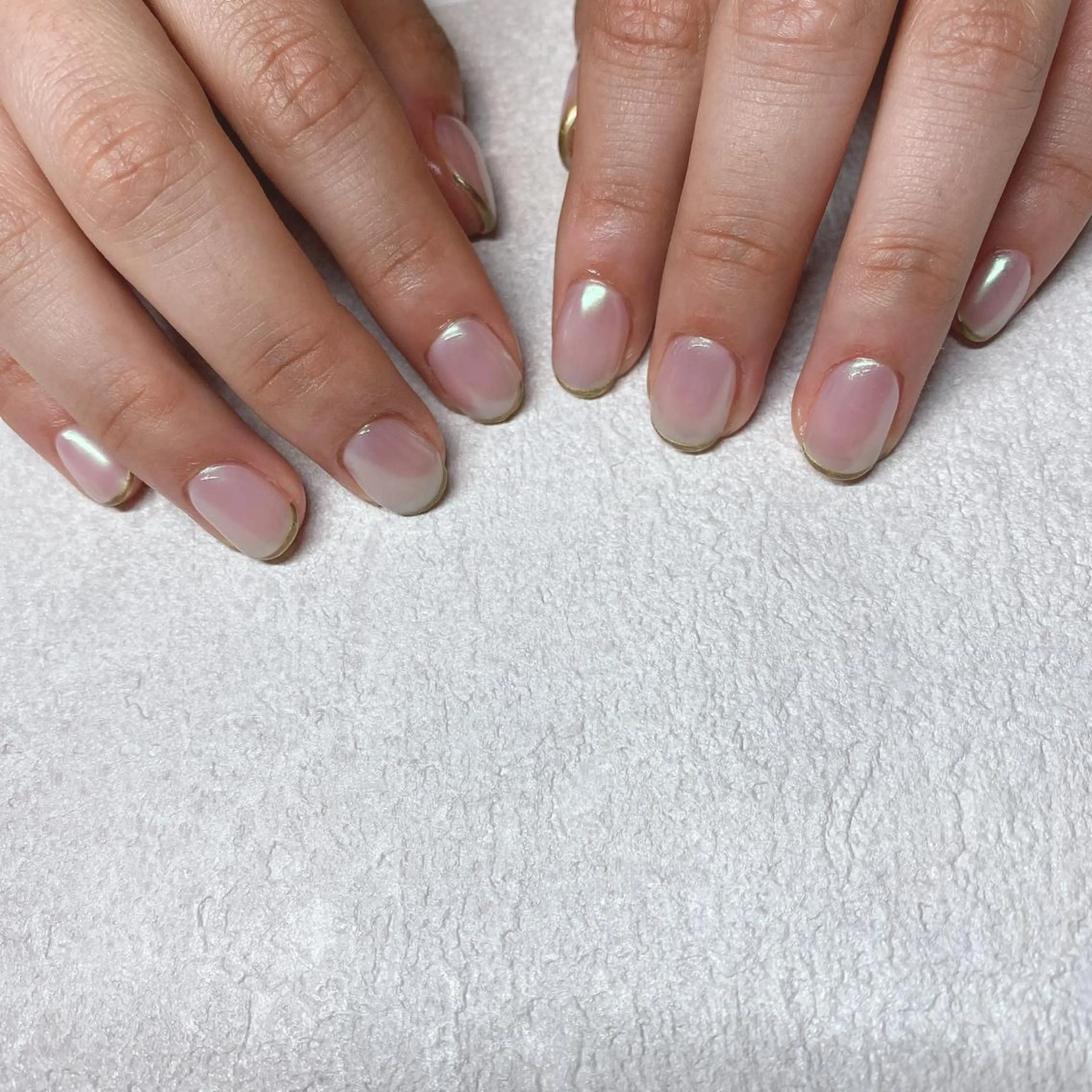 ネイル オーロラネイル ハンドネイル NORA nail UMEDA MAIのネイルデザイン