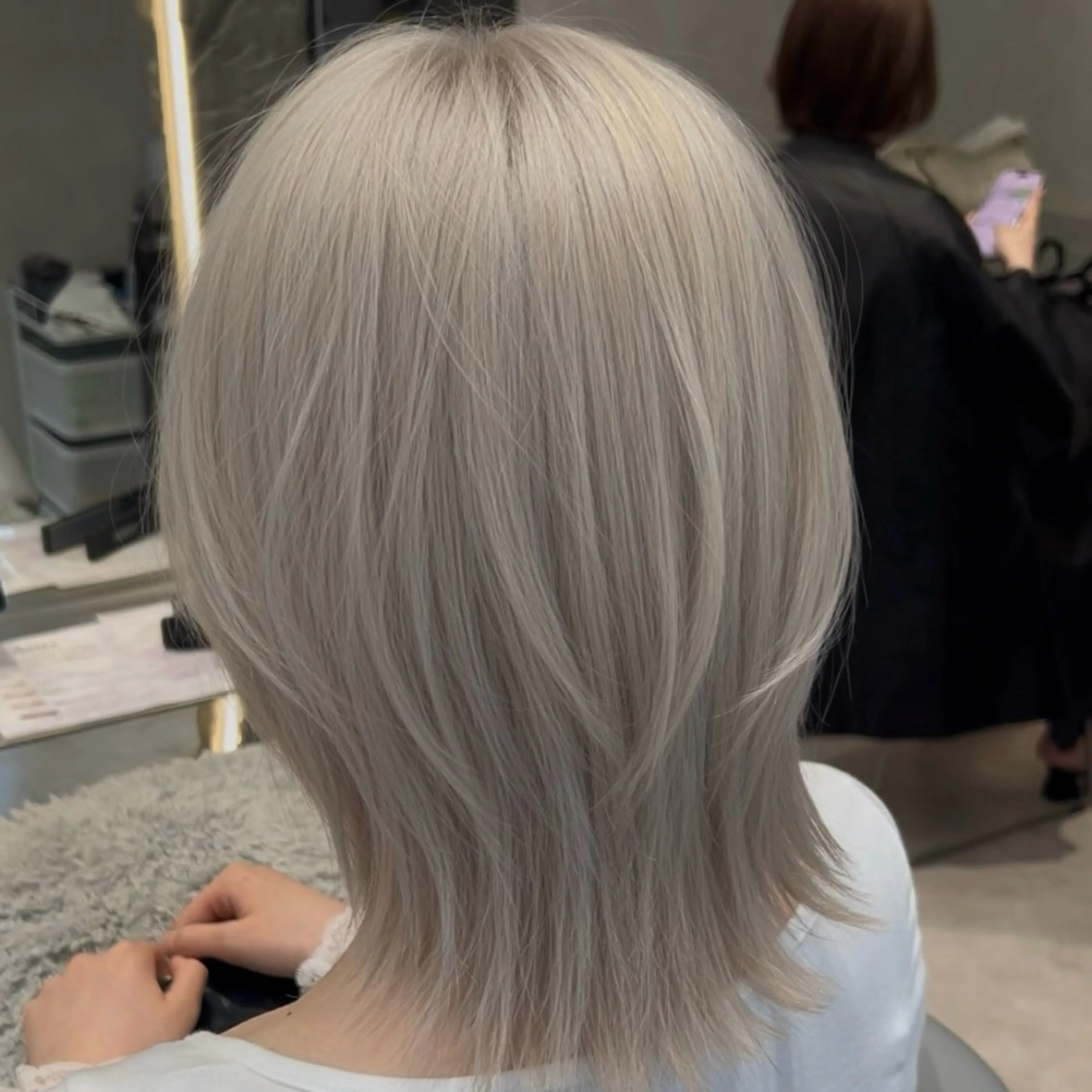 ミディアム カラー カット ヘアカラー 《髪質改善✖️レイヤ ー🩶》ナオヤのヘアスタイル