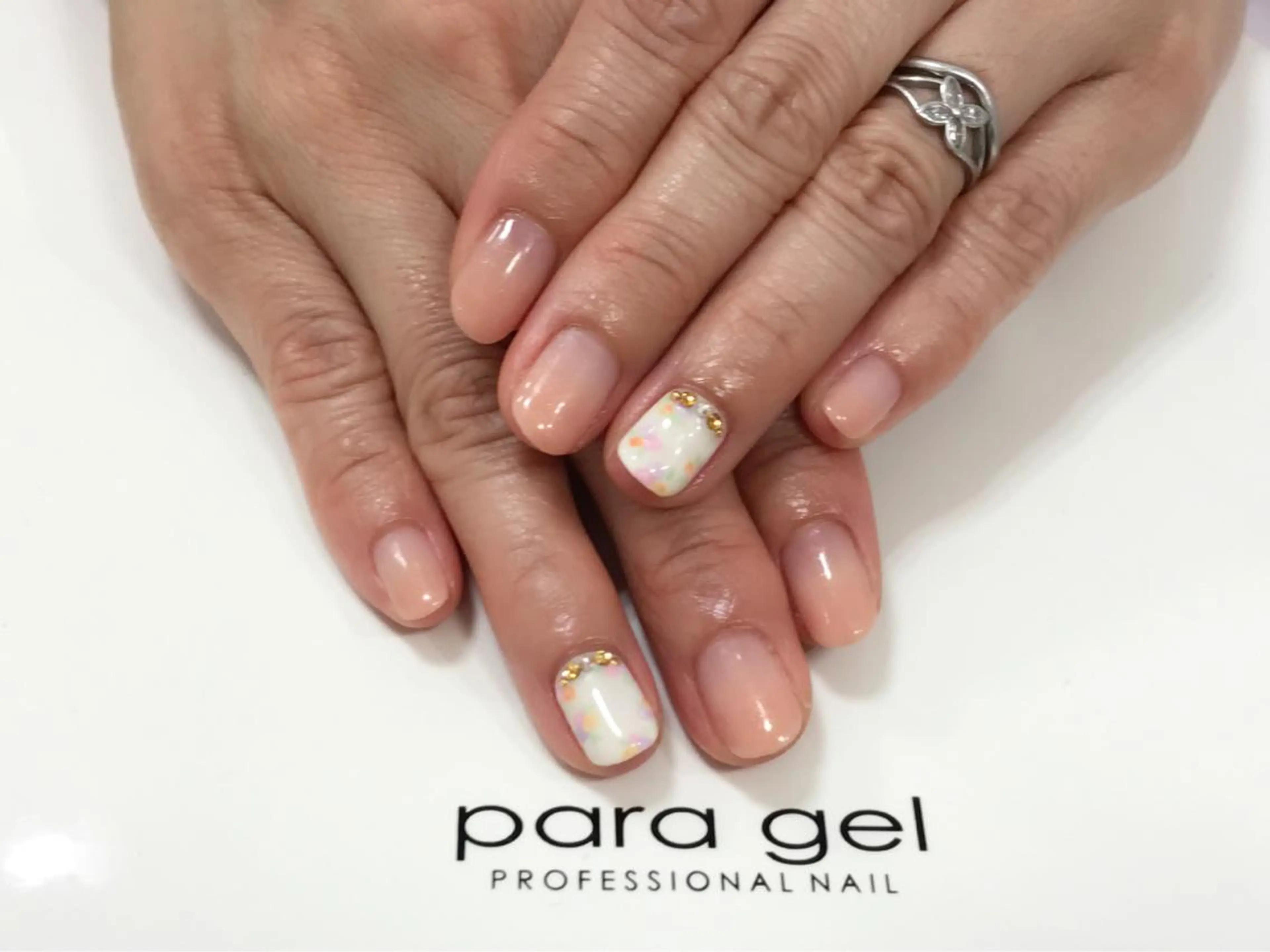 ネイル 春ネイル AMUCI NAIL Shihomiのネイルデザイン