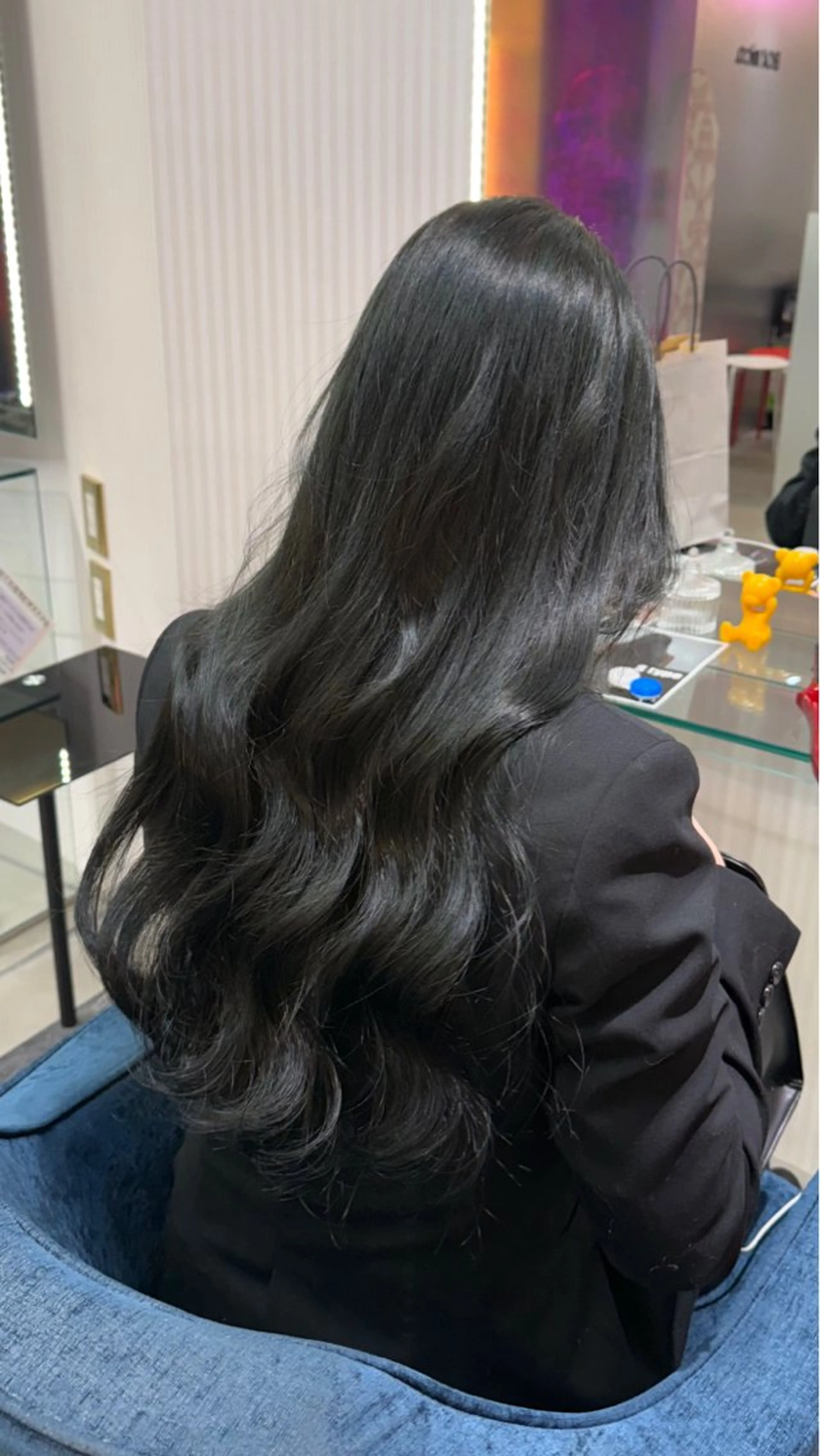 ロング カラー Boxmico. / カカズ コトネのヘアスタイル