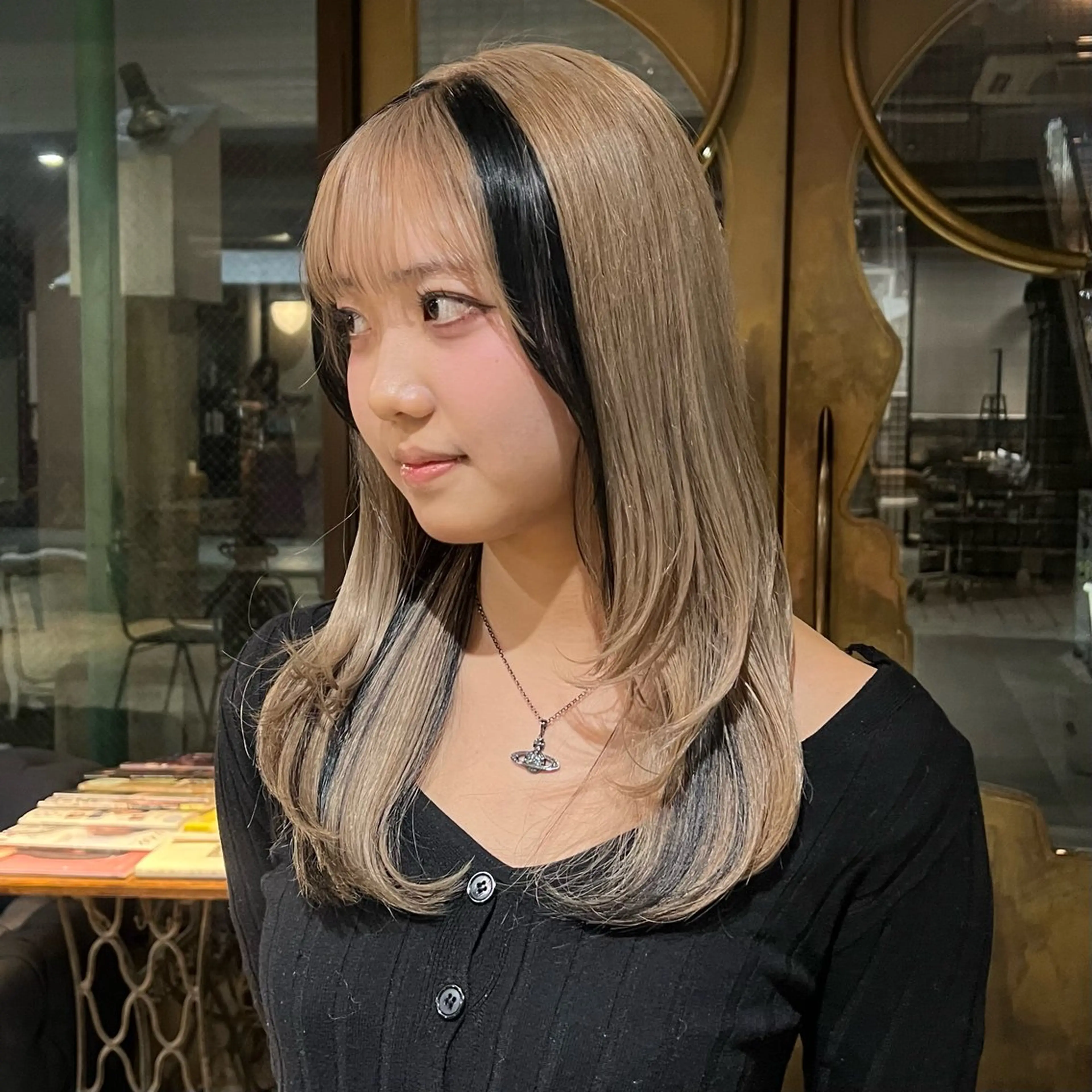 ロング カラー カット ヘアカラー トリートメント 赤みゼロ/透明感 カラー🌿KANTAのヘアスタイル