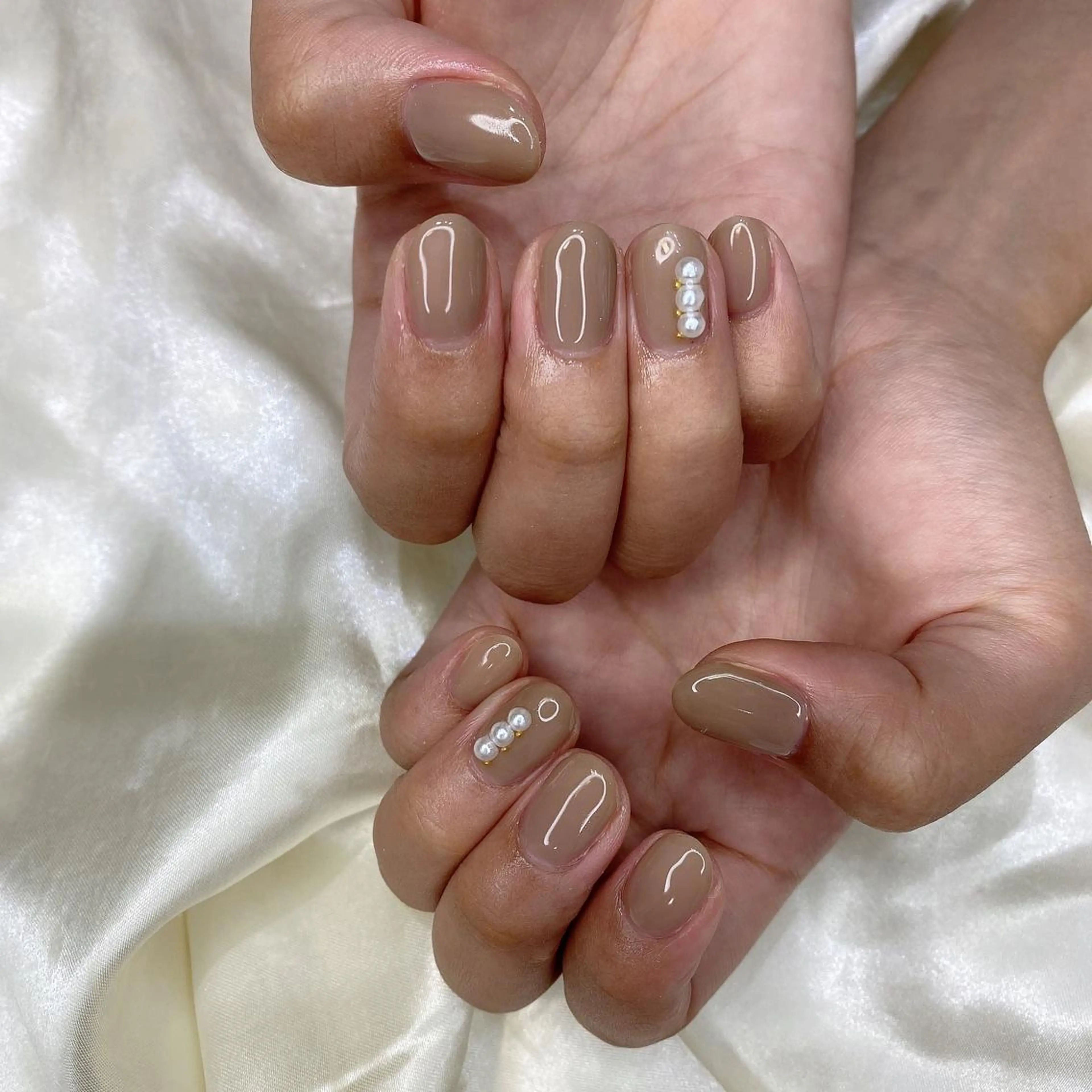 ネイル ハンドネイル 西岡 杏のネイルデザイン