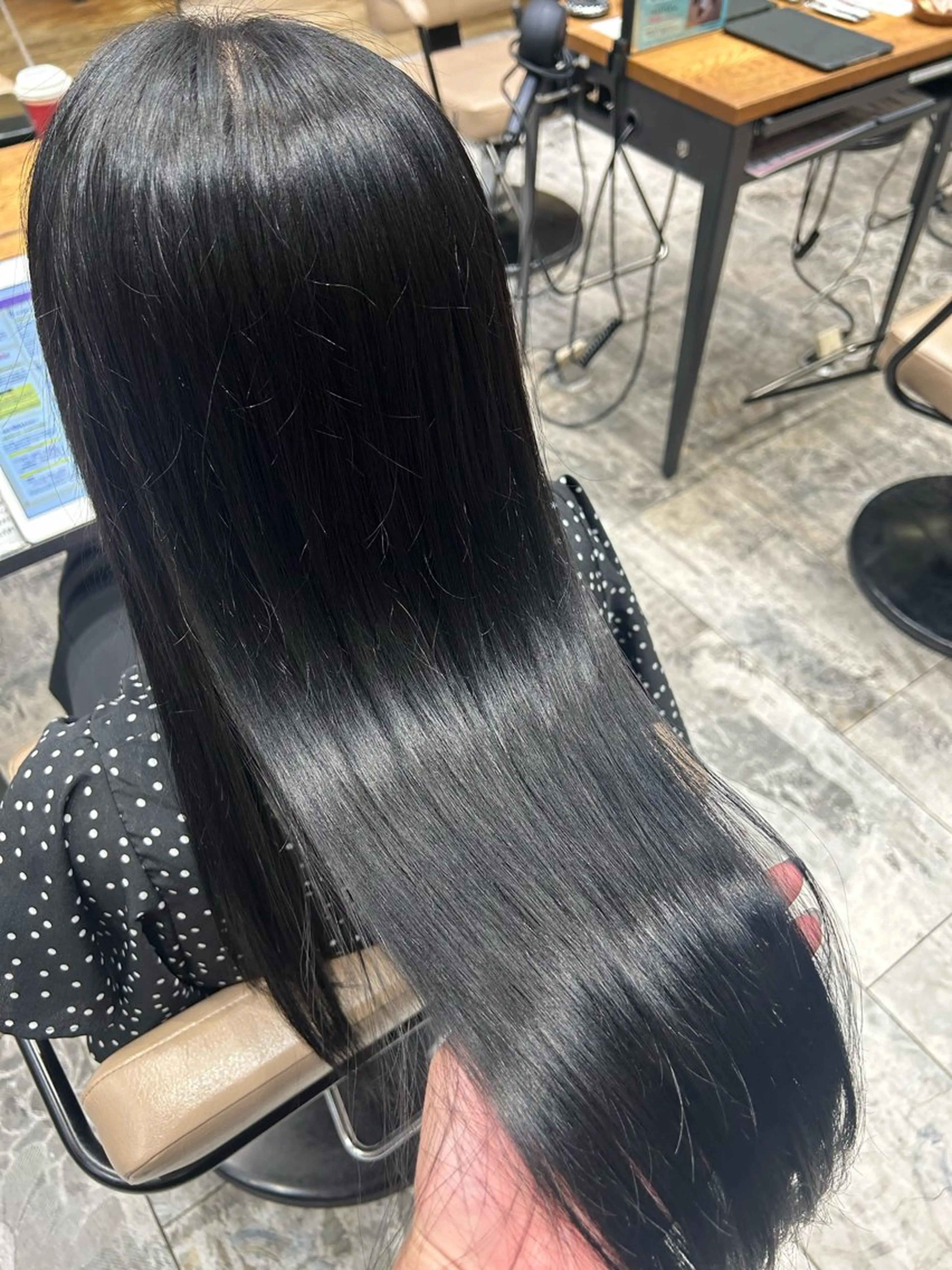 ロング 髪質改善 ロング 縮毛矯正 トリートメント レイヤー/顔まわり/ 透明感カラー/れいなのヘアスタイル