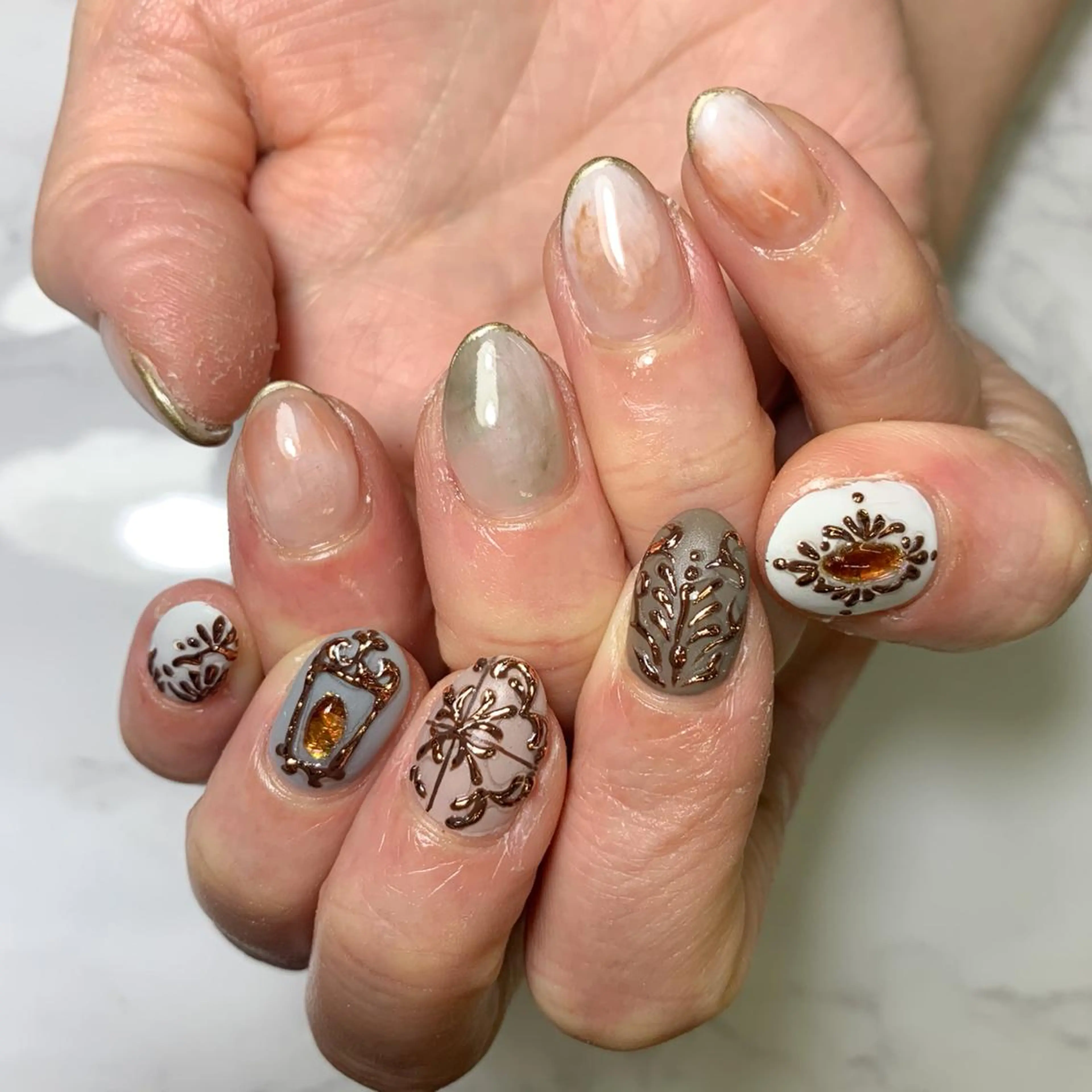 ネイル ハンドネイル FIORITURA aiのネイルデザイン