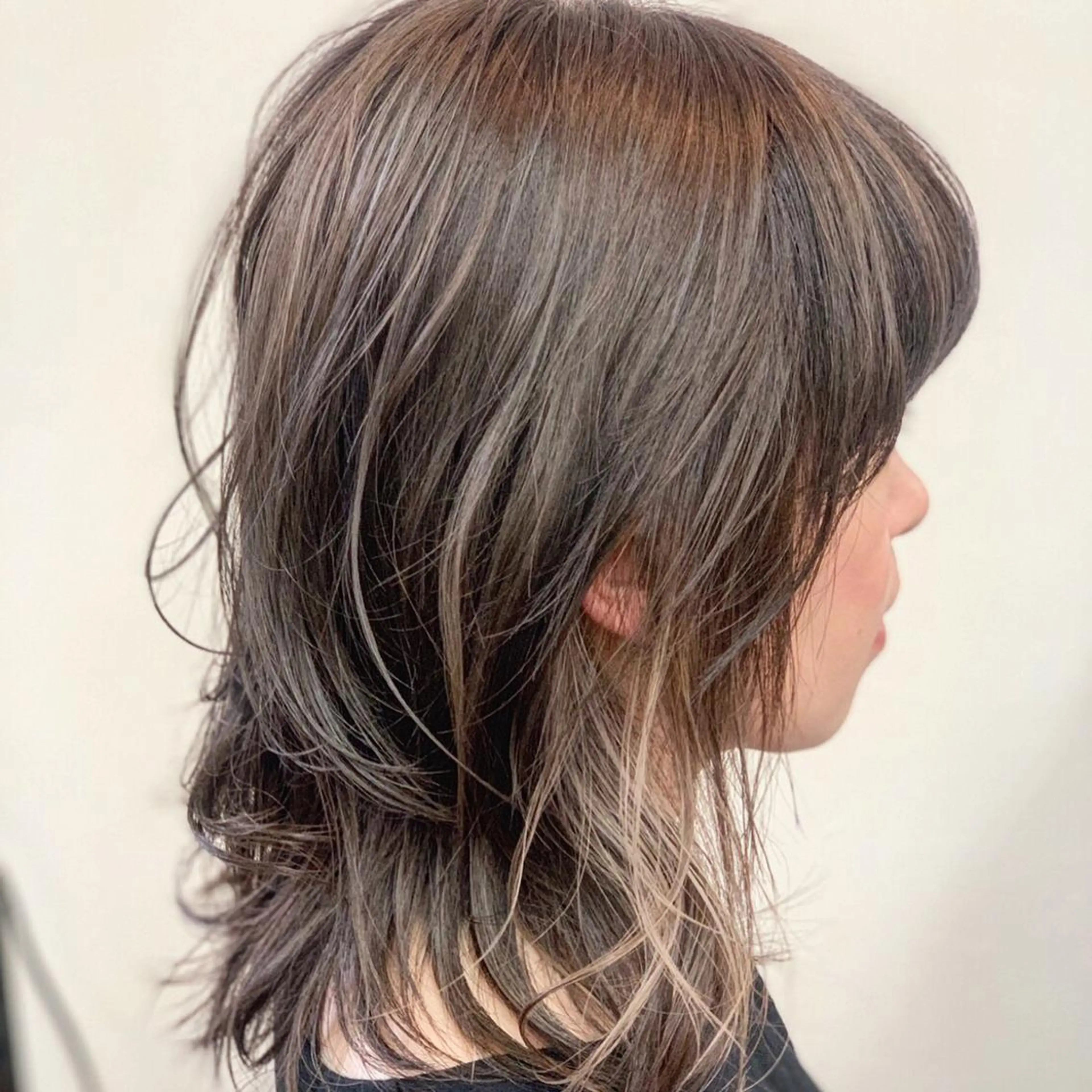 カラー ヘアと眉Otsuka Hikari💆‍♀のヘアスタイル