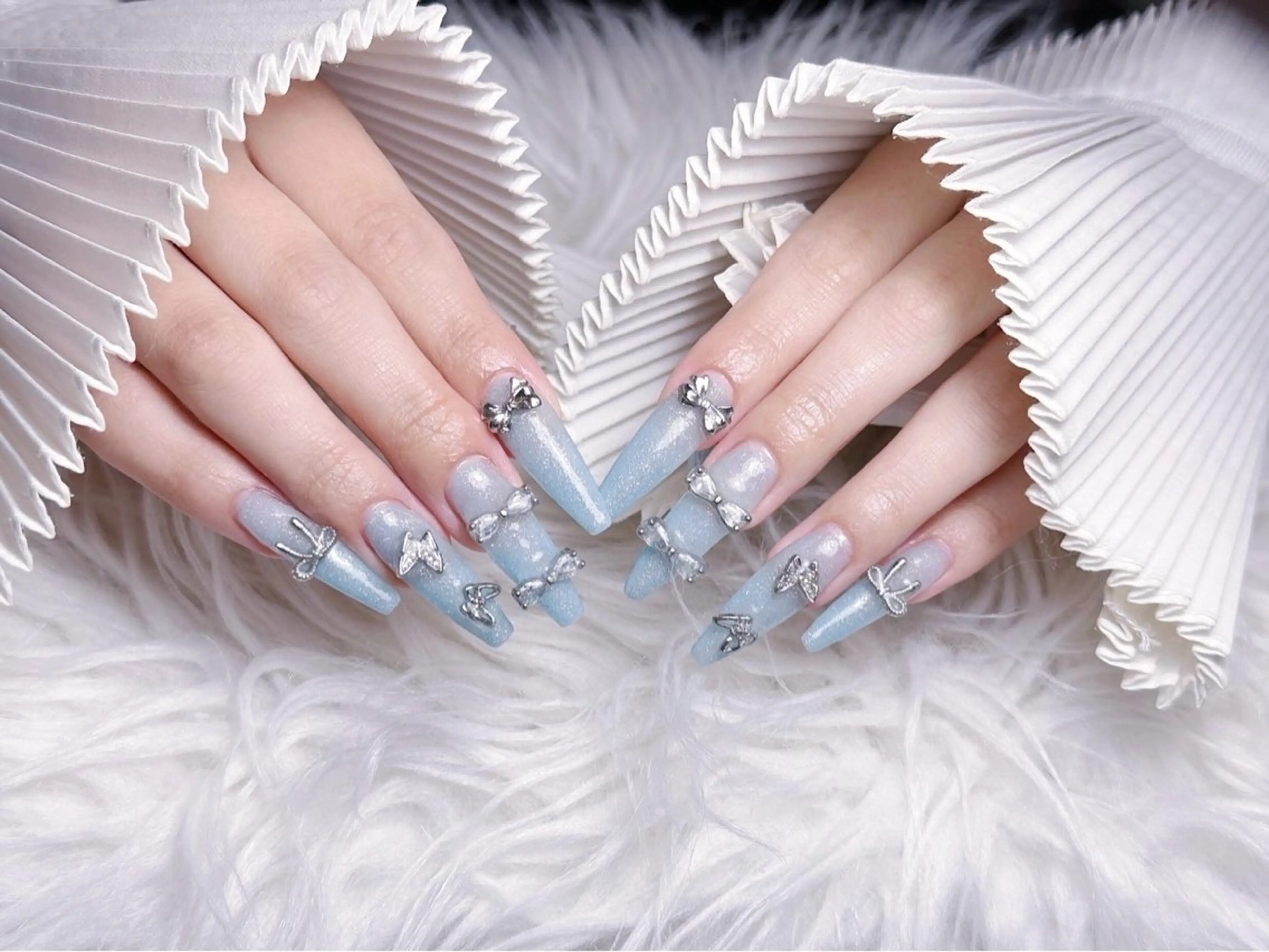 ネイル チークネイル 長さ出し フラワーネイル フレンチネイル ガーリー ハンドネイル ハンドケア NEW NAIL 池袋のネイルデザイン