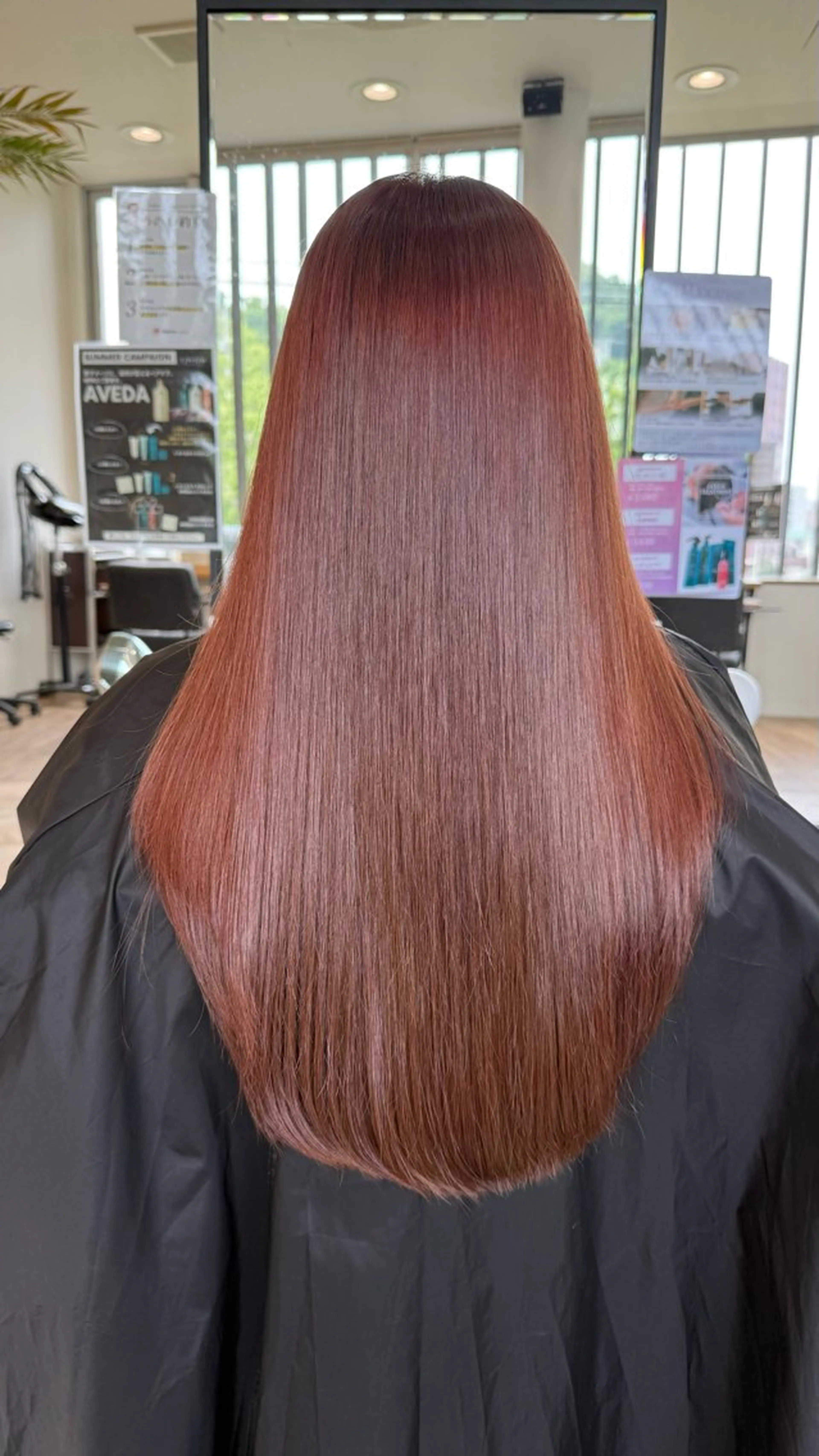 カラー ブリーチ ピンクカラー disco hair AVEDA所属・河野 愛華のヘアスタイル