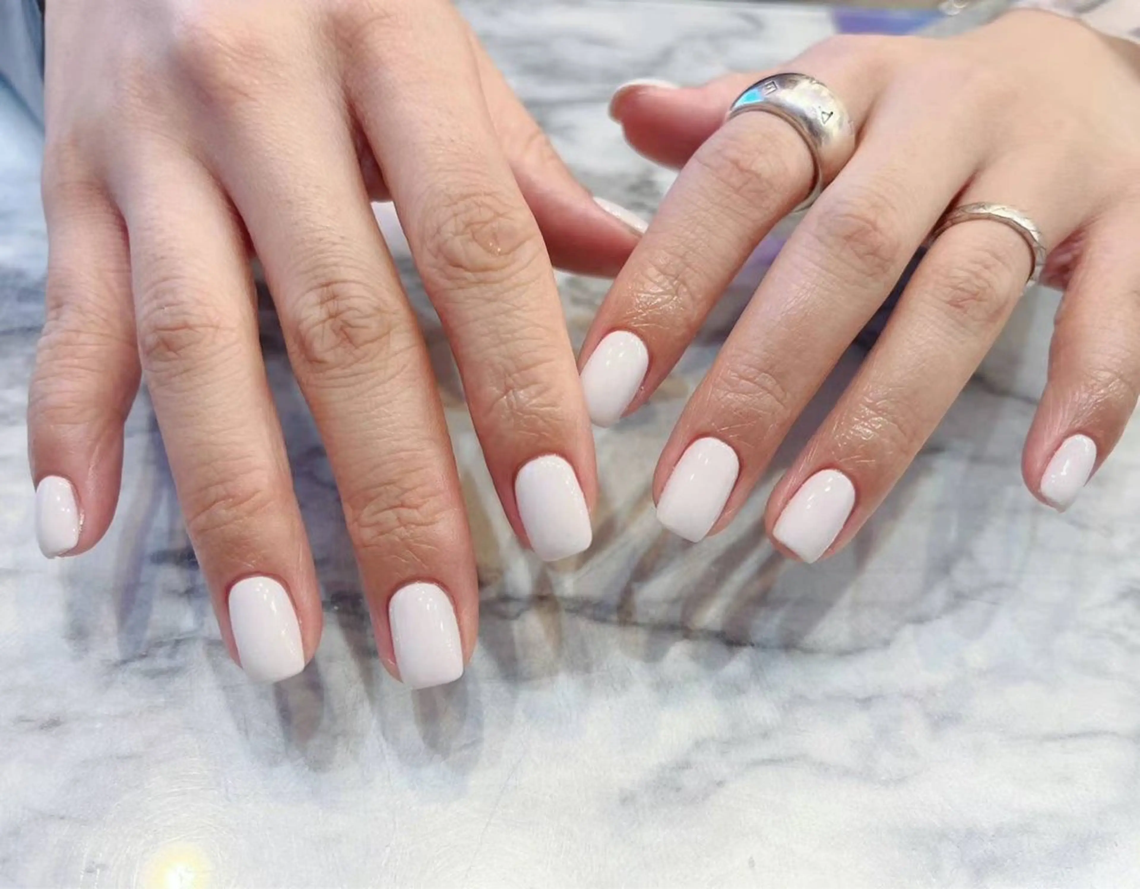 ネイル シンプルネイル ホワイト Babarla Nailのネイルデザイン