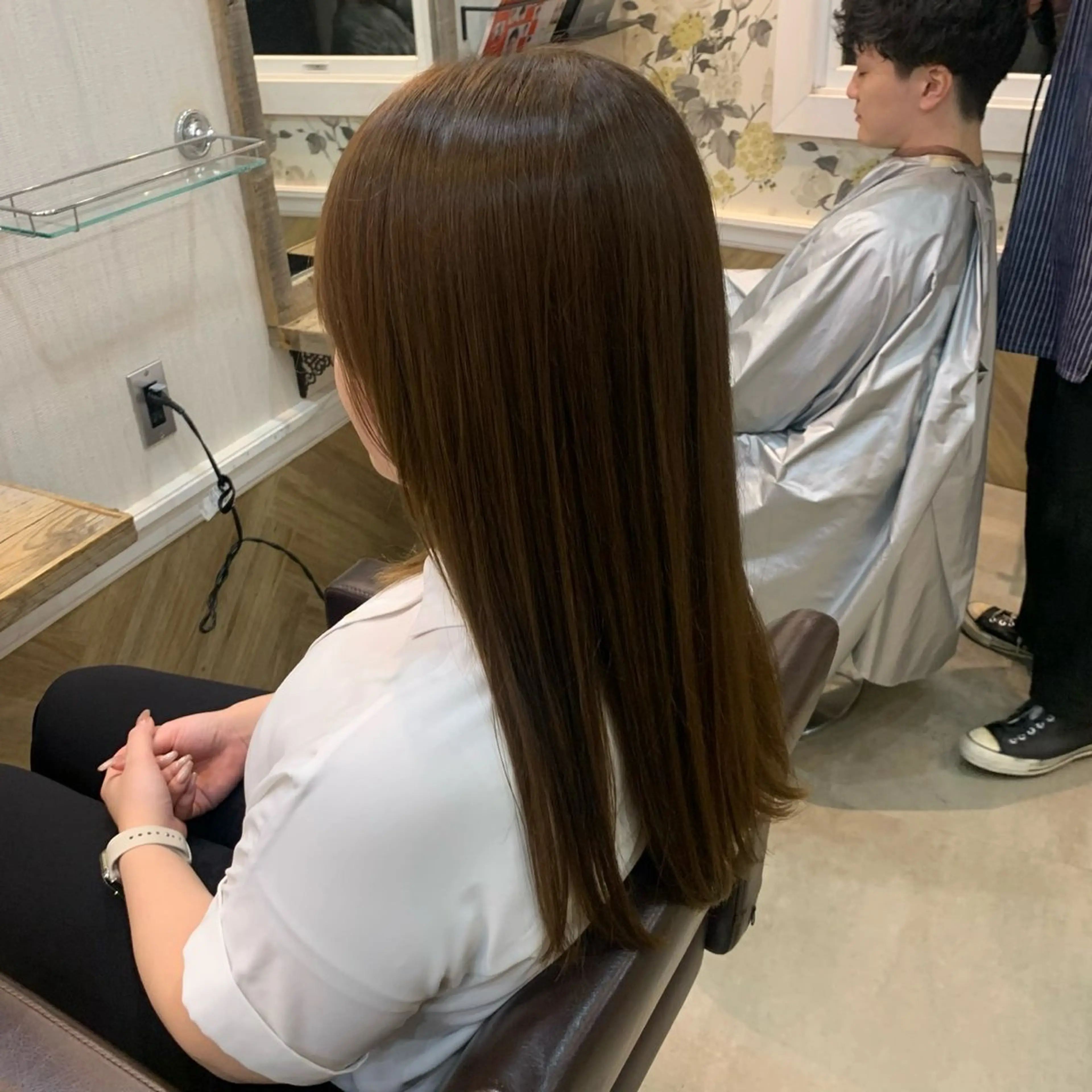 カラー 綱島☁️ 島崎愛里のヘアスタイル