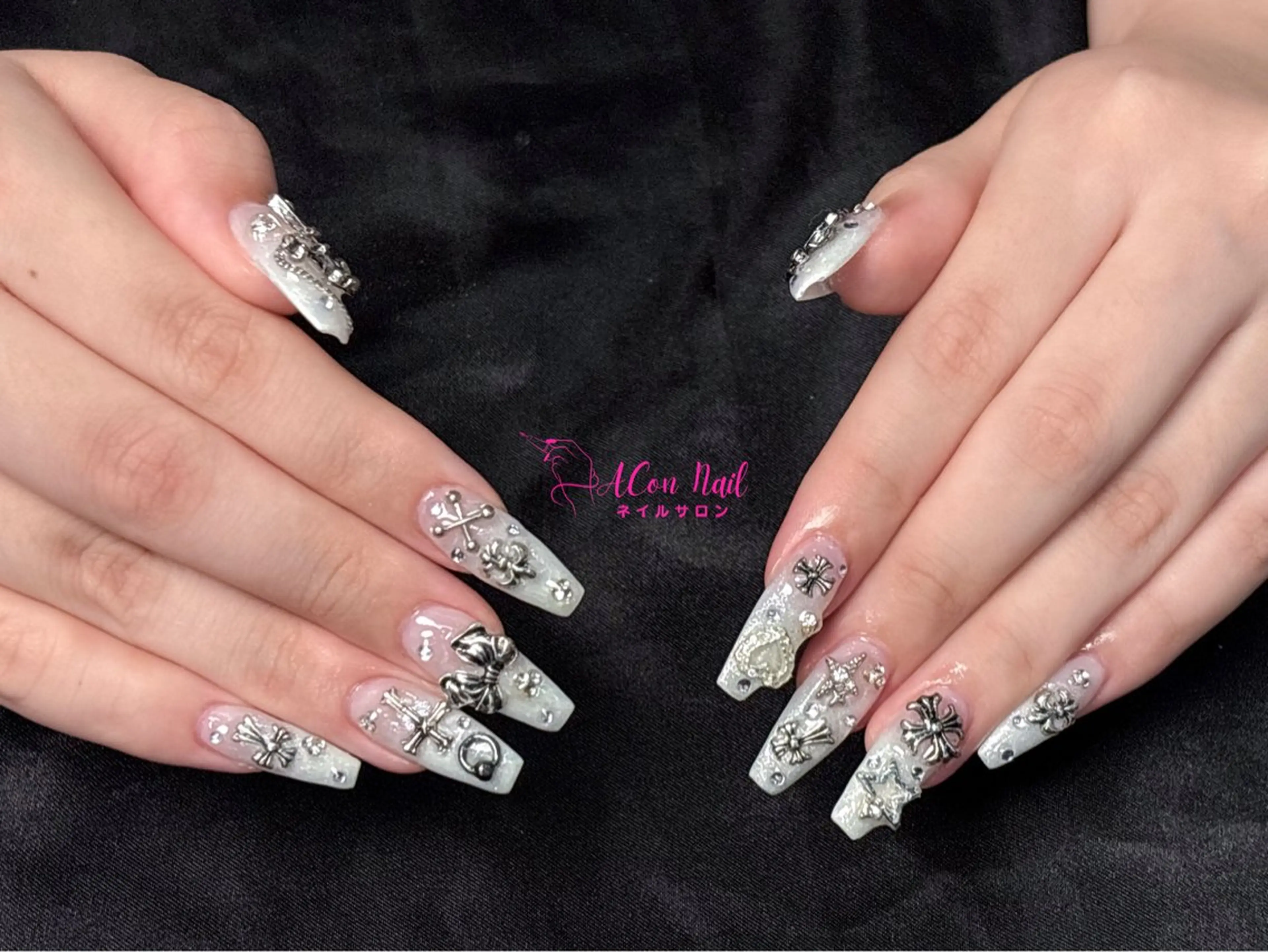ネイル 桜ネイル 長さ出し フラワーネイル フレンチネイル ジェルネイル ハンドネイル ACon NailSalonのネイルデザイン