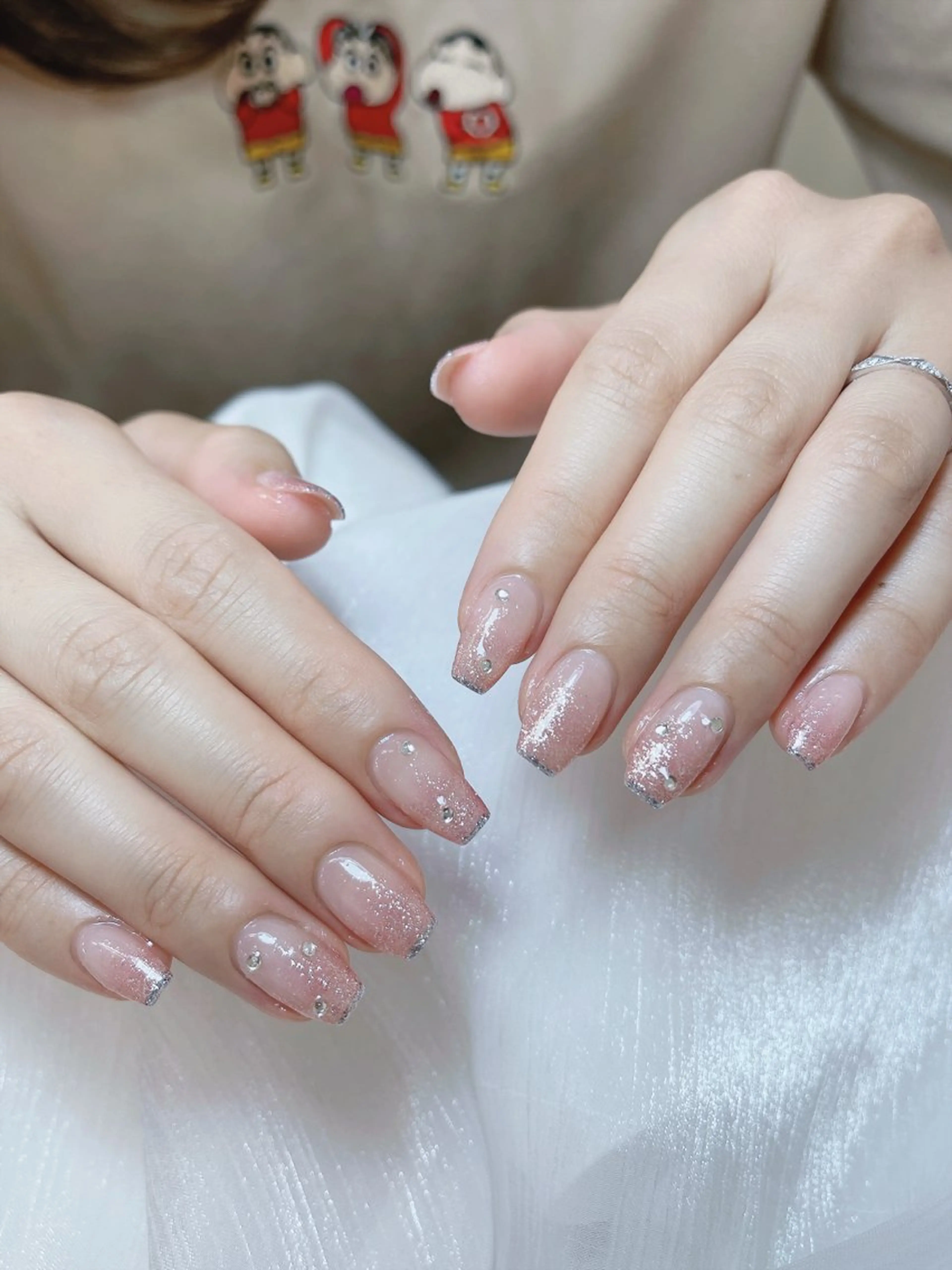 ネイル チークネイル フレンチネイル グラデーション キラキラネイル 韓国ネイル ハンドネイル DUO   MI nail salonのネイルデザイン
