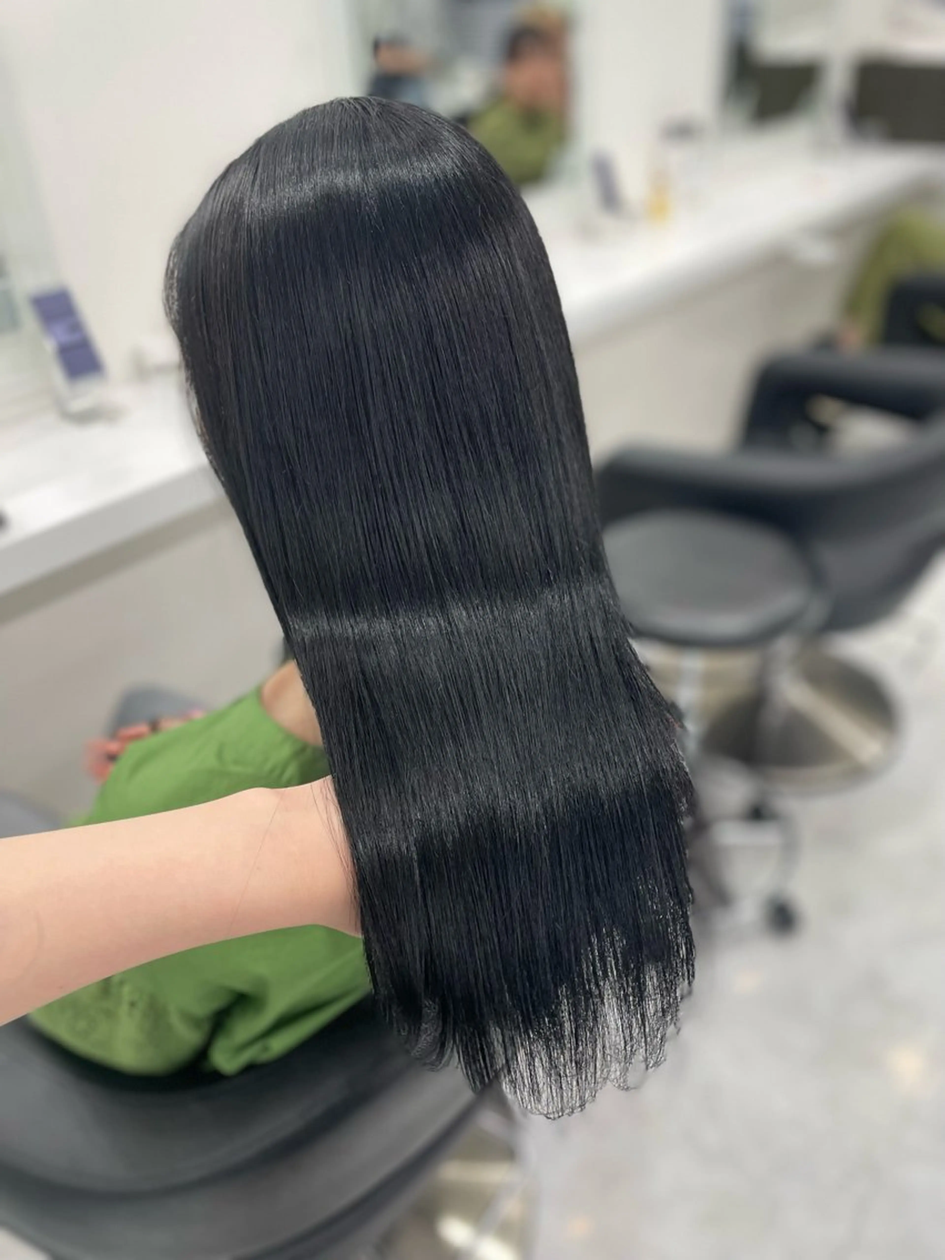 セミロング カット ヘアカラー トリートメント ヘッドスパ 🪞韓国🤍大人っぽ 艶髪🤍FRUITSのヘアスタイル