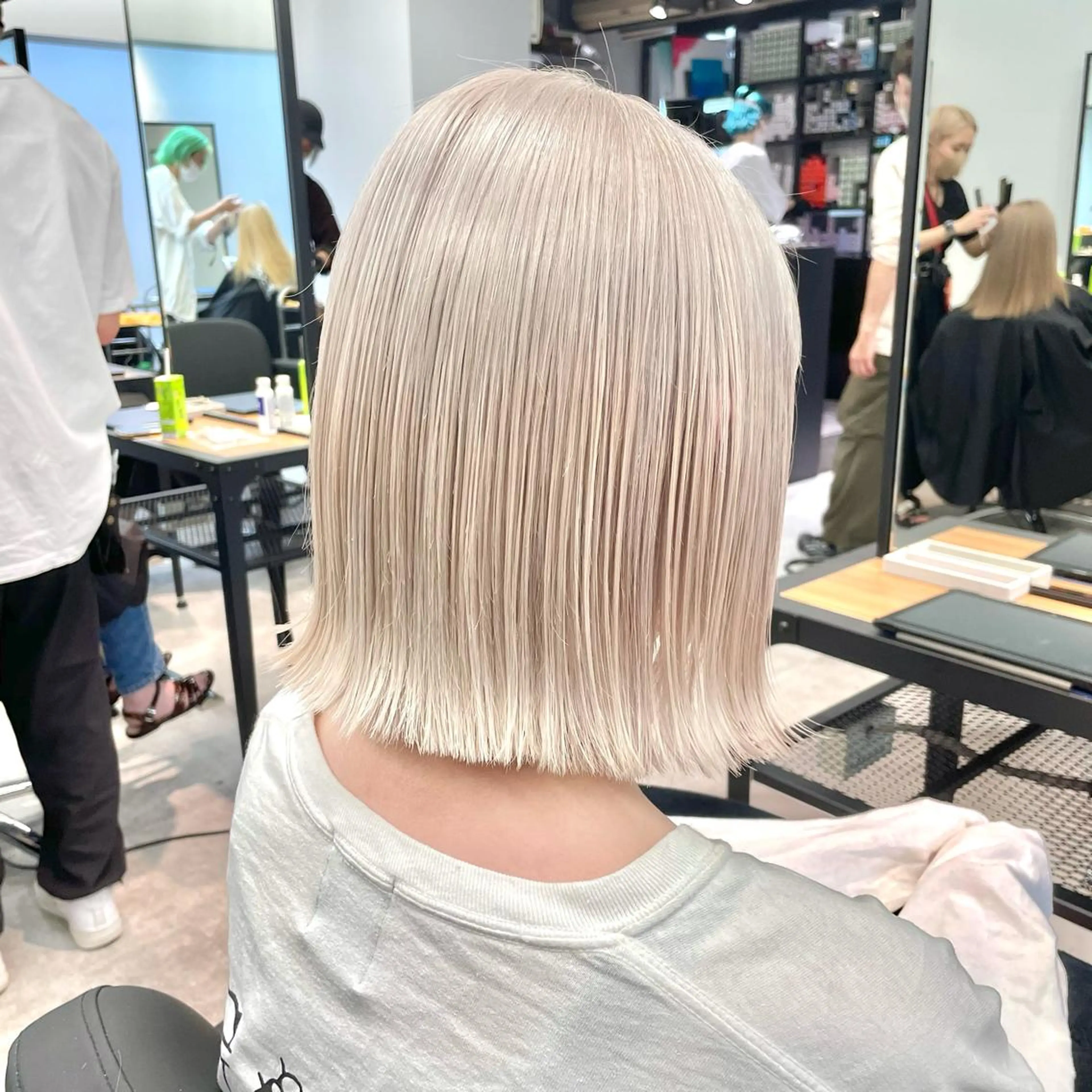 ミディアム カラー ベージュカラー ホワイトベージュ ヘアカラー トリートメント MiL所属・✨ハイトーン✨ 濱田知孝のヘアスタイル