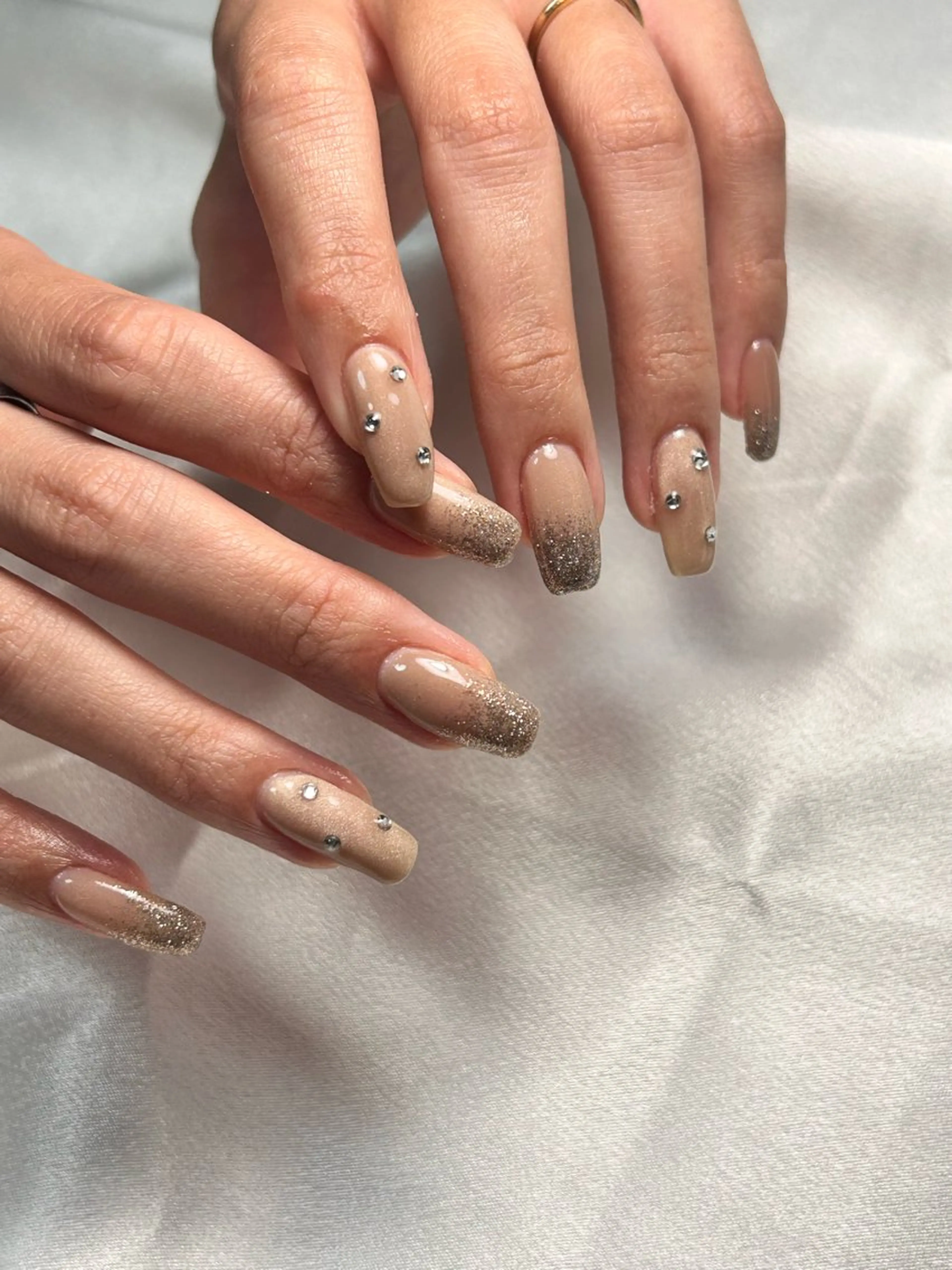 (オフあり)シンプルデザインネイル💅パーツつけ放題の写真