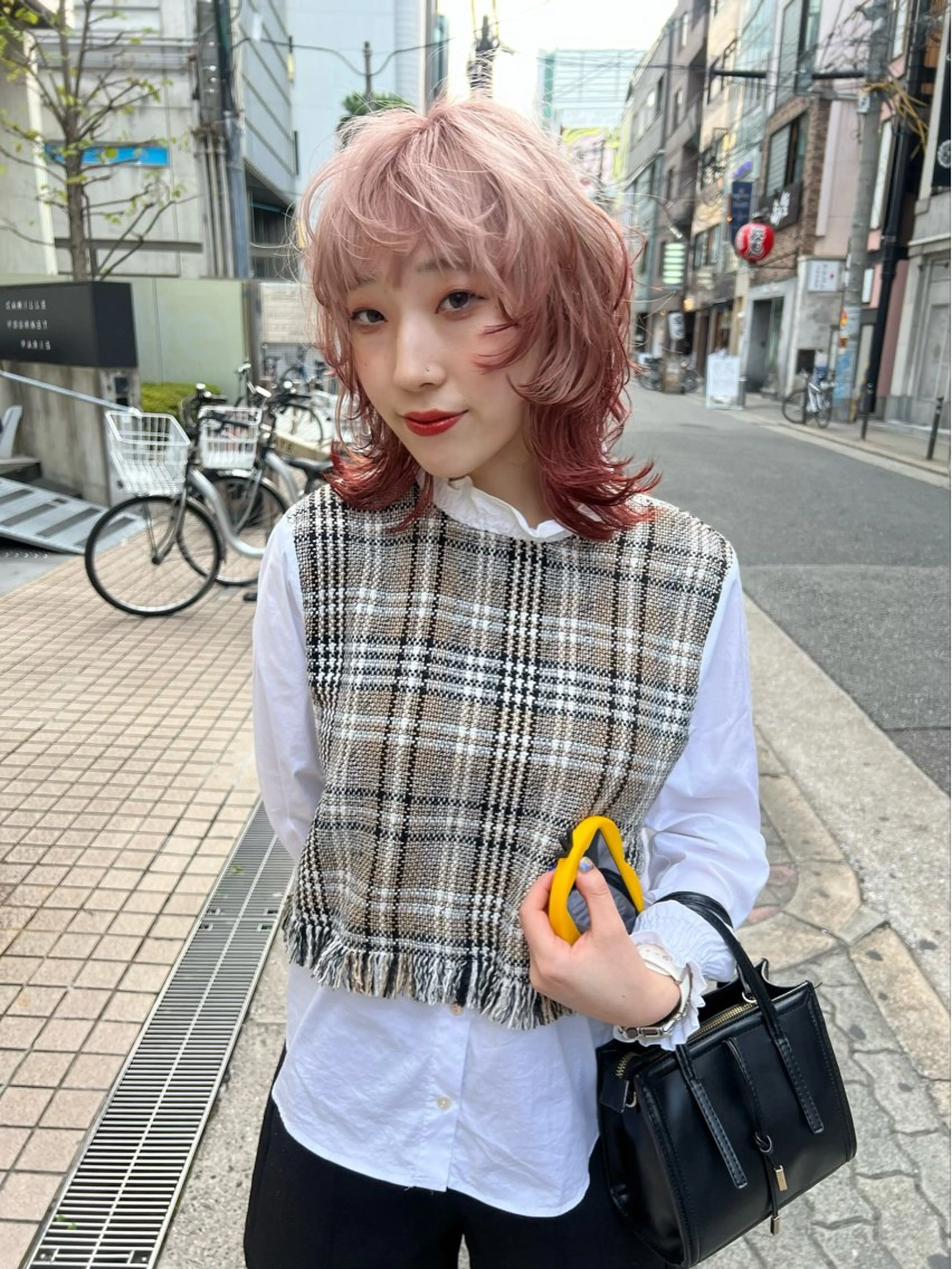 ミディアム レッドブラウン ブリーチ/ハイトーン レイヤー/Maanaのヘアスタイル