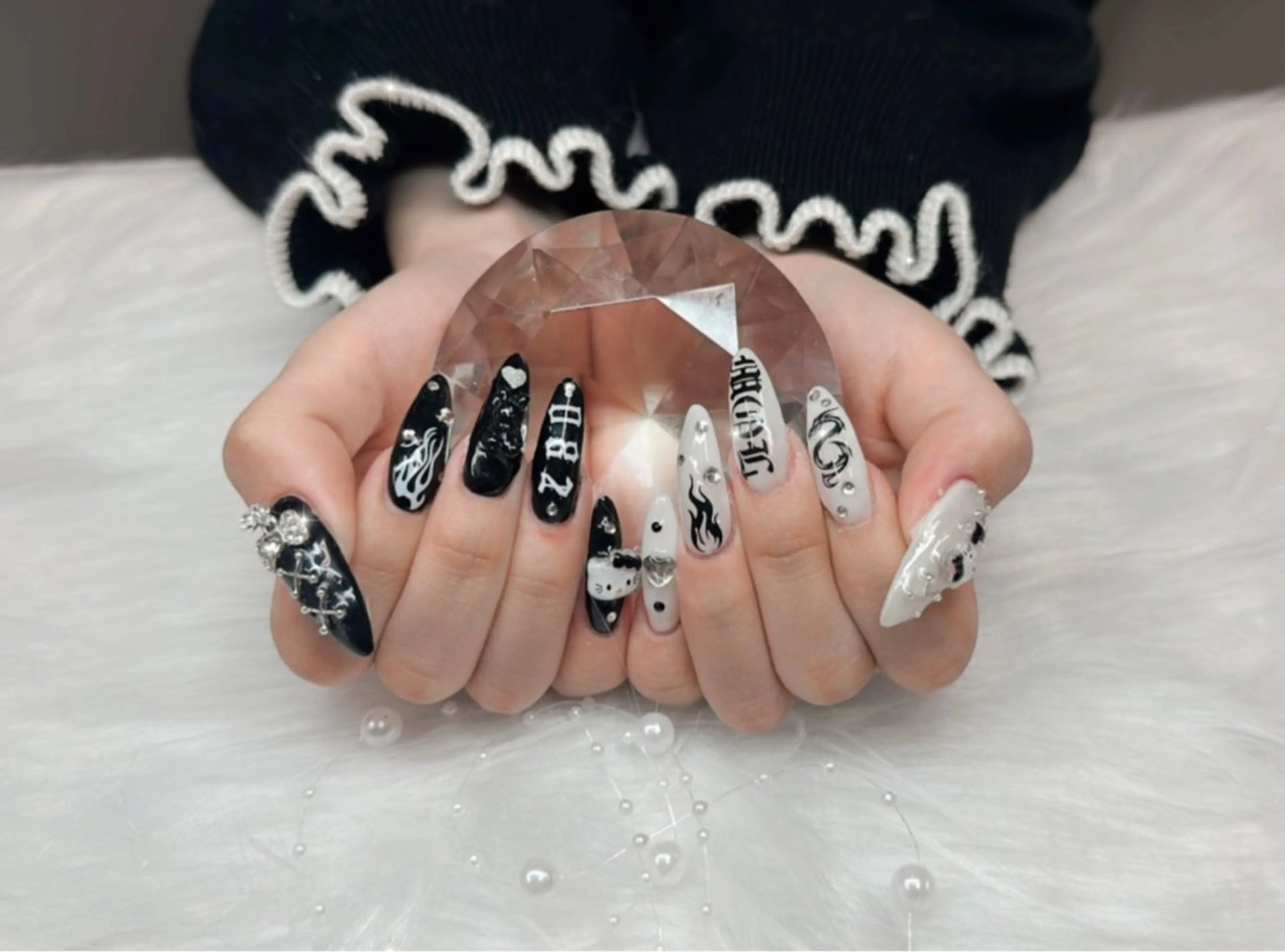 ネイル リボン 中西 美羽のネイルデザイン