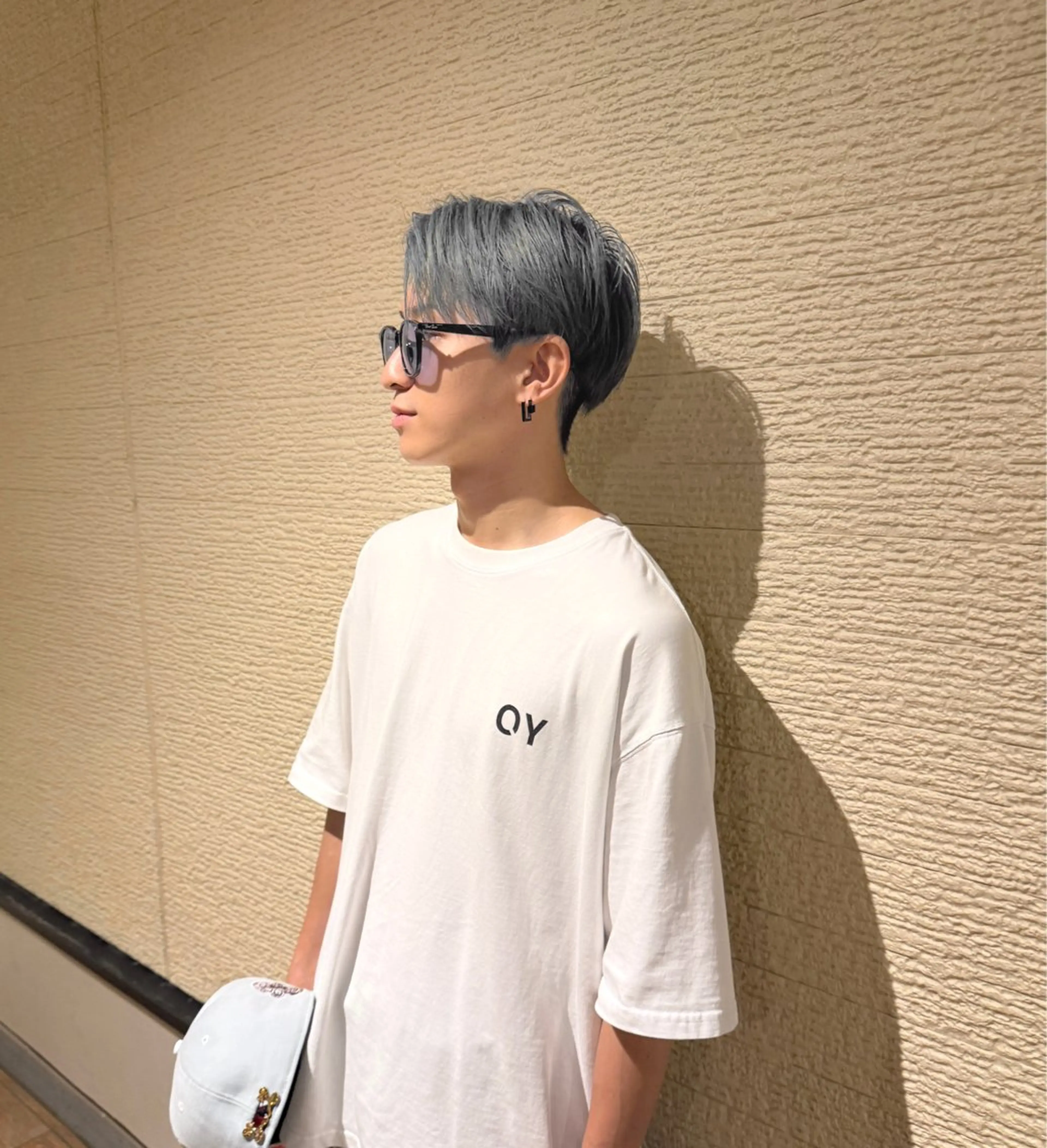 ショート カラー メンズ センターパート メンズハイトーン アッシュ グラデーションカラー ハイトーンカラー デザインカラー/ 推しの配色　肥後のヘアスタイル