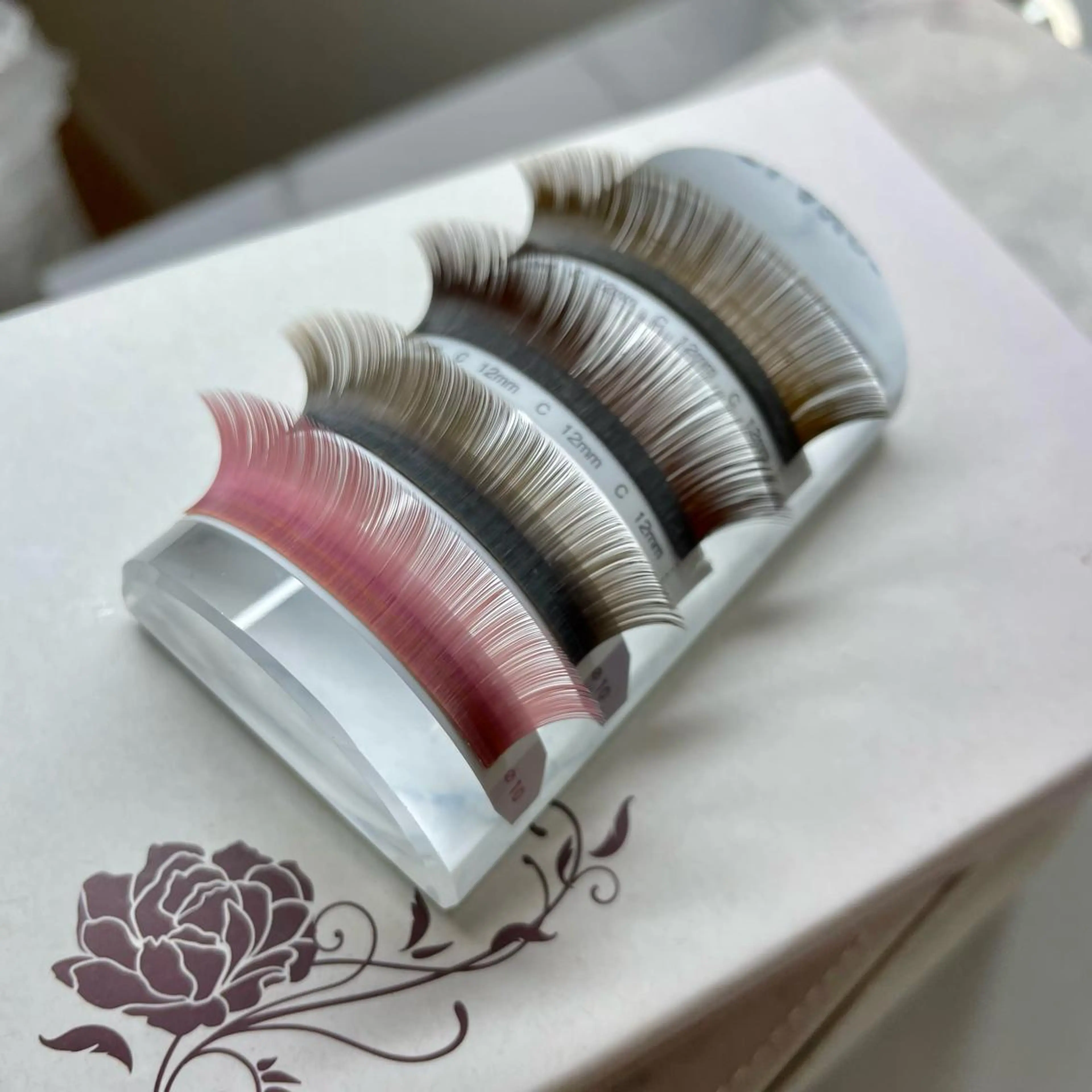 ボリュームラッシュ300本の写真