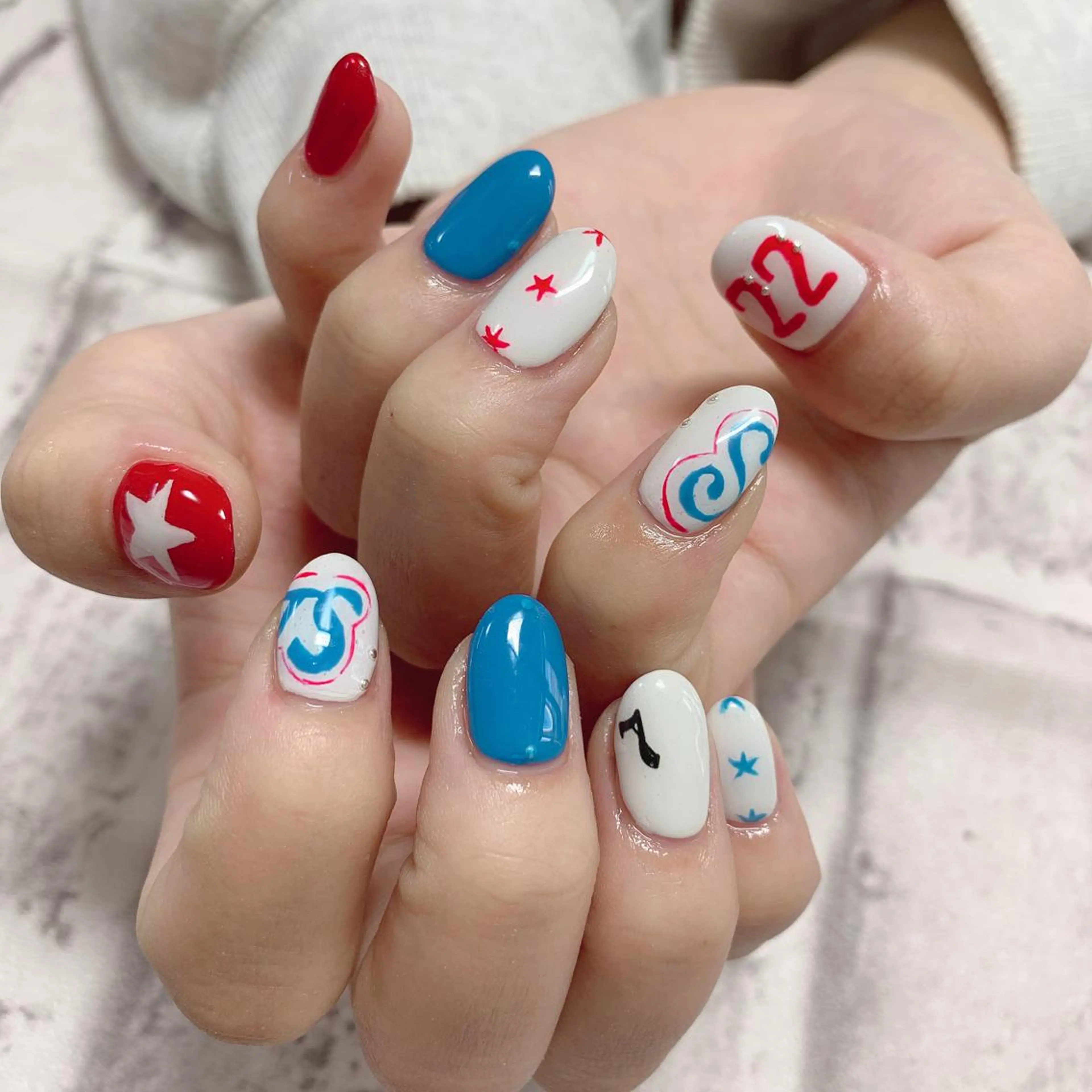 ネイル ハンドネイル 💅ネイルハウス🏡 🎀TOMO🎀のネイルデザイン
