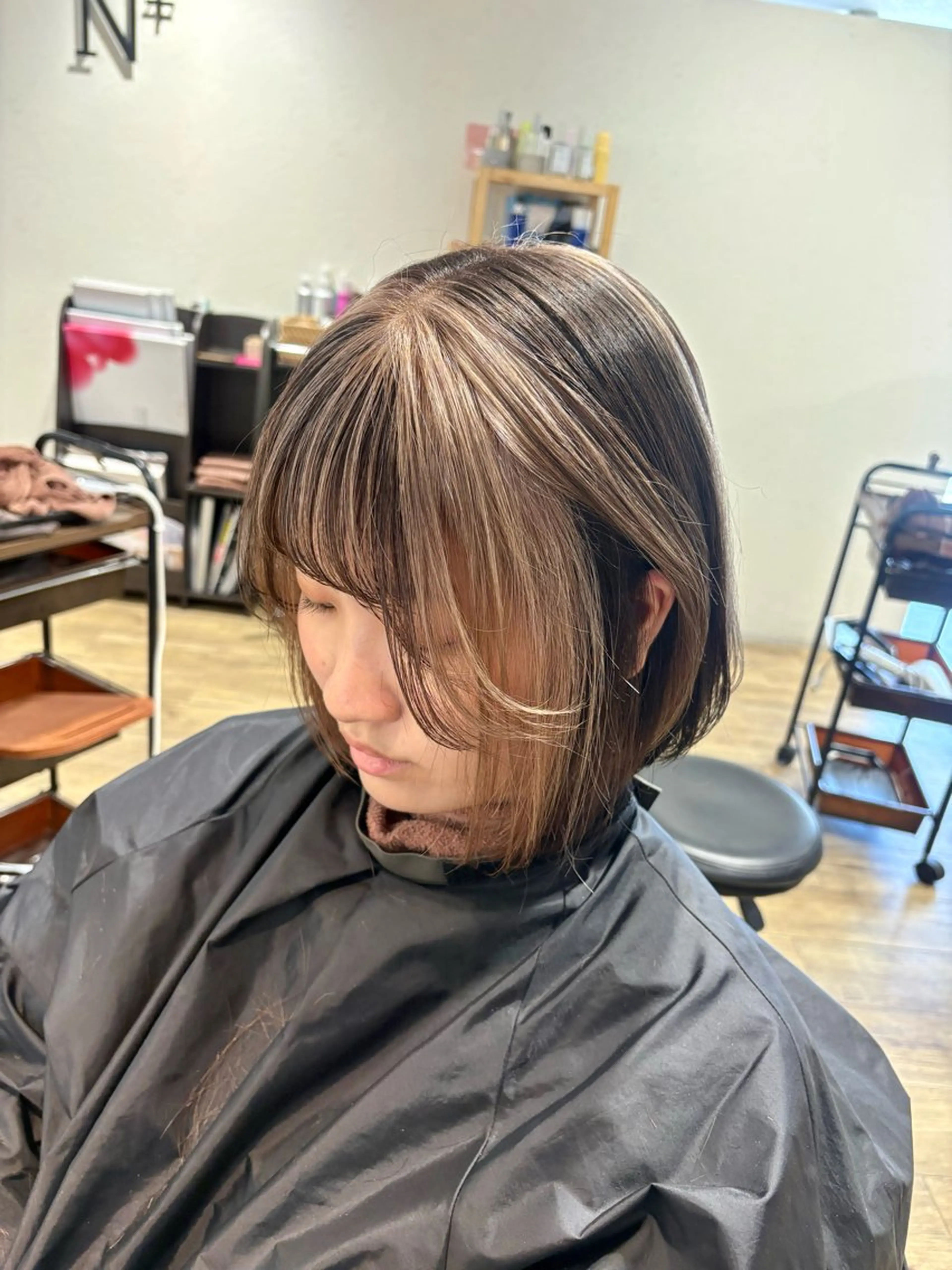 ロング カラー ベージュカラー ブラウンカラー デザインカラー ホワイトベージュ ヘアカラー トリートメント 前田 菜奈子のヘアスタイル