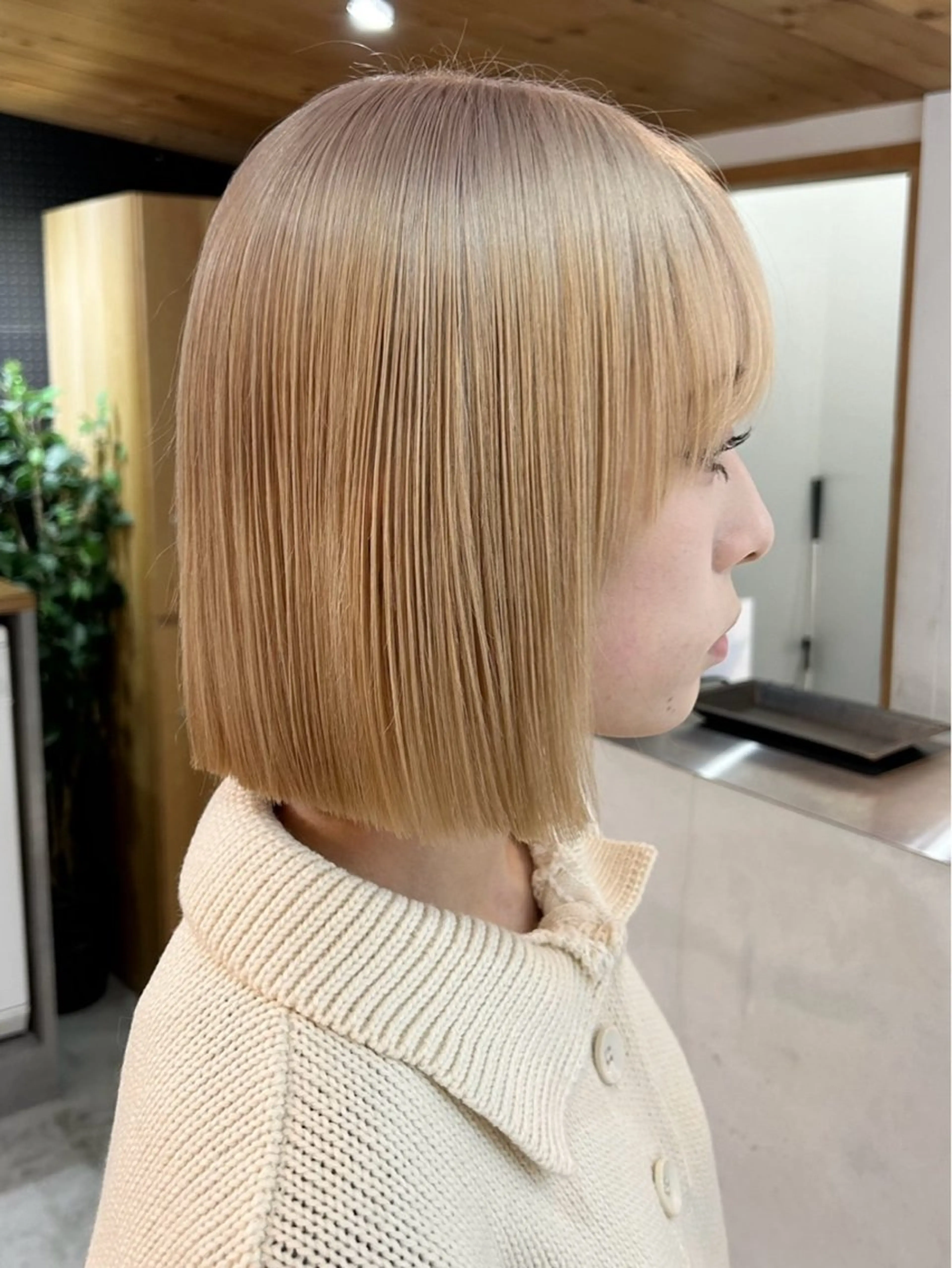 ショート カラー ヘアカラー トリートメント 韓国/ハイトーン/ ボブ🎀MIKU🎀のヘアスタイル