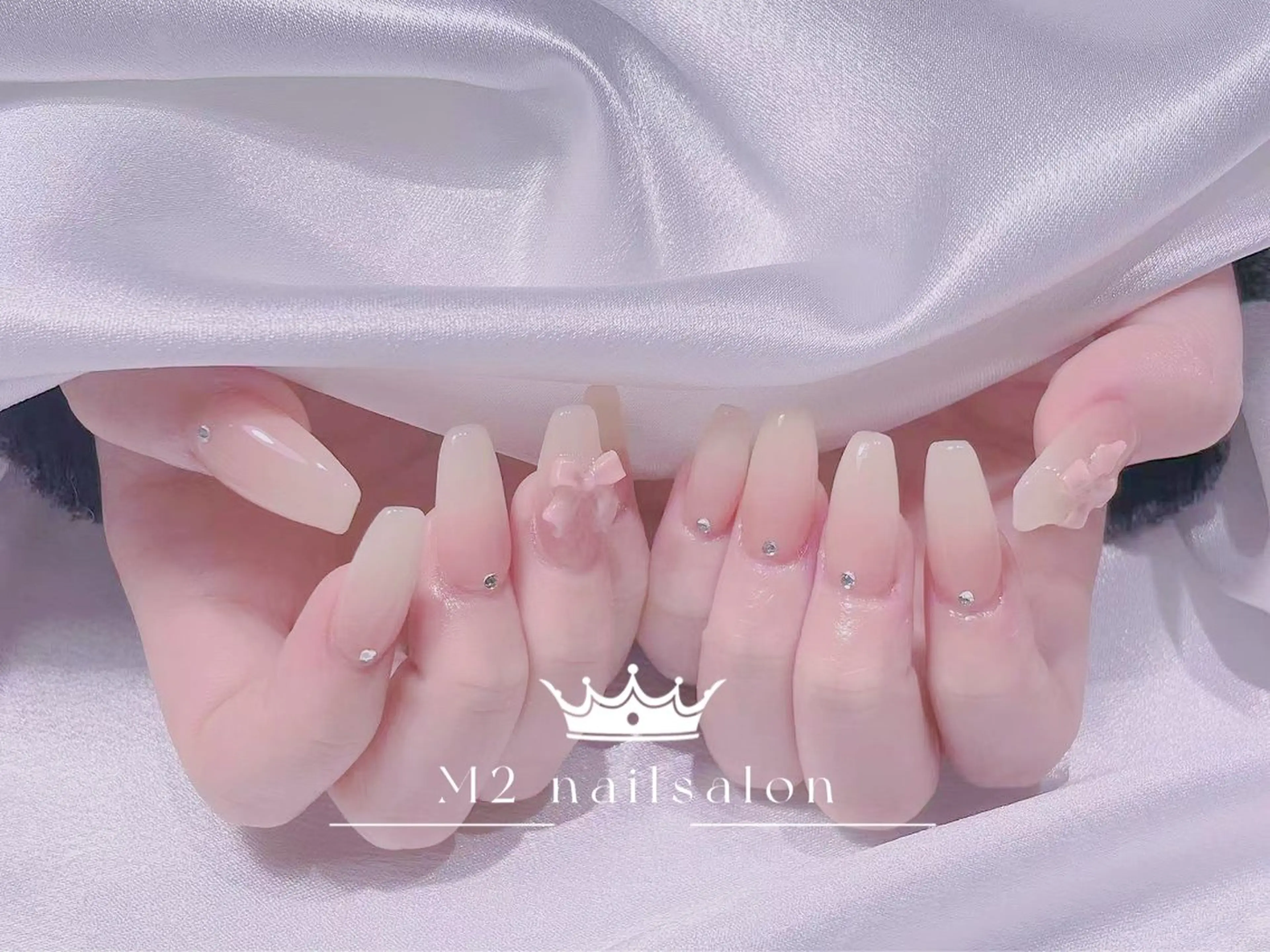 ネイル ストーンネイル ハンドネイル 長さだし専門店 M2　rikaのネイルデザイン