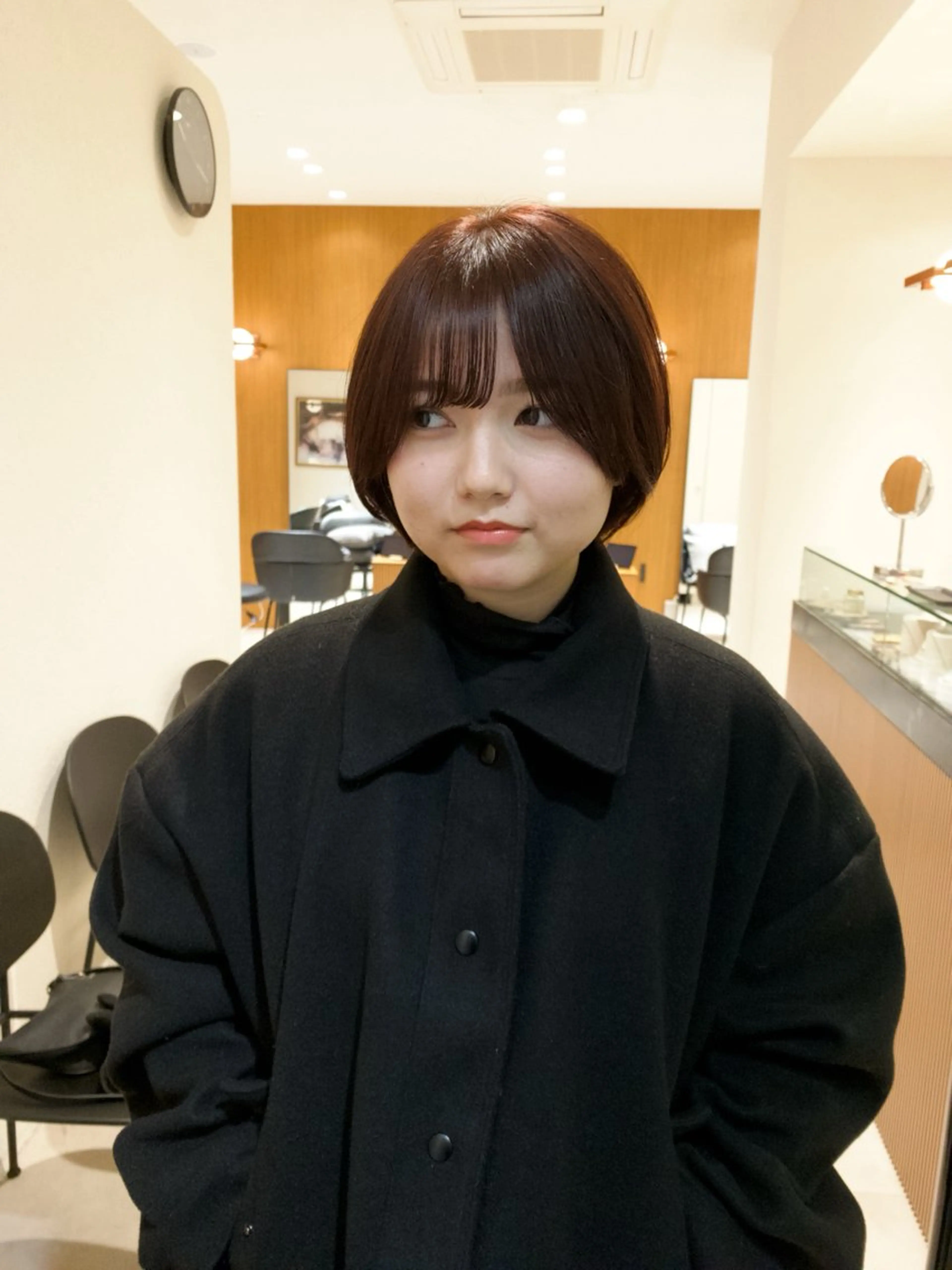ショート カラー ヘアカラー yiye shioriのヘアスタイル