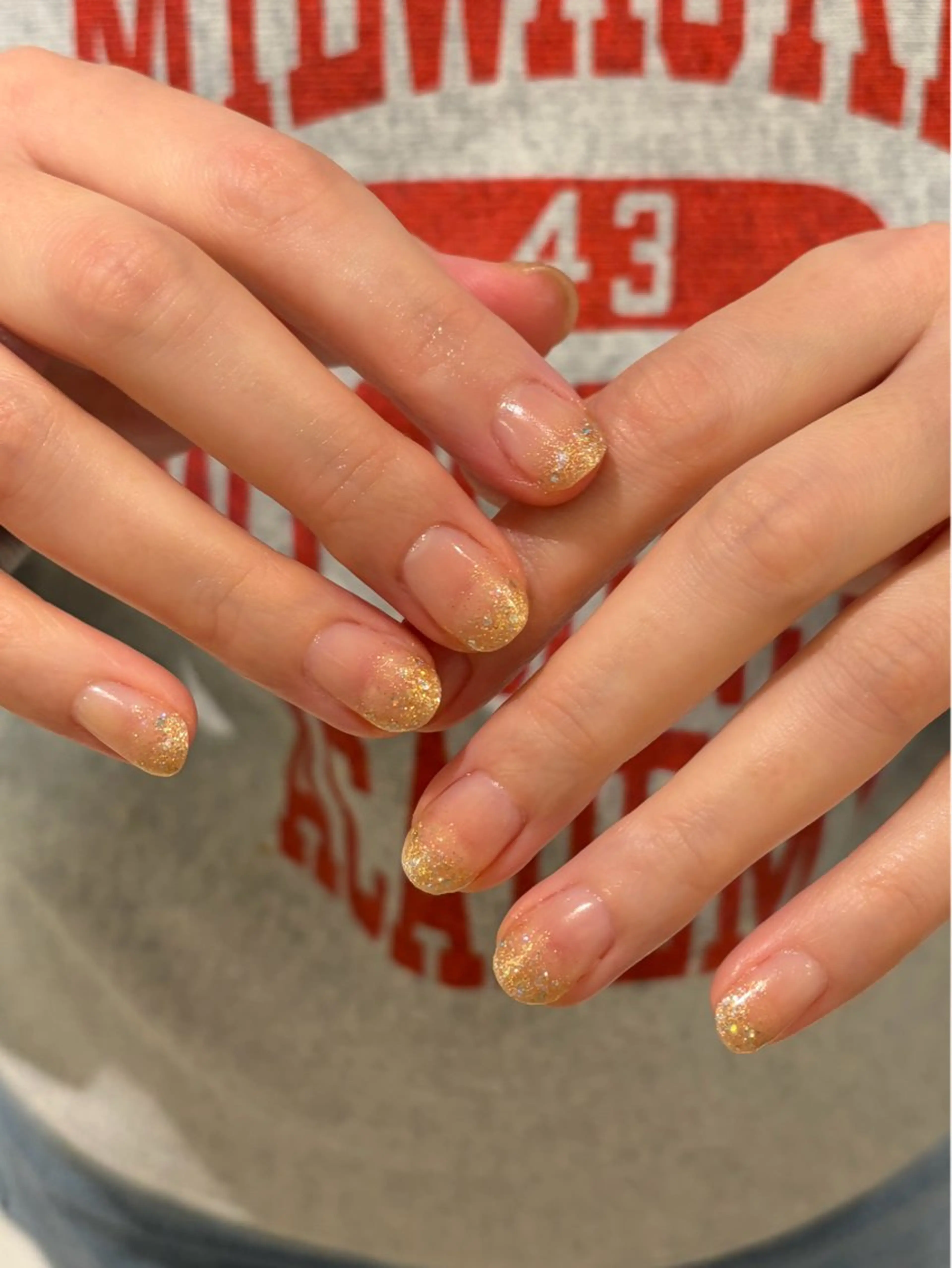 ネイル ゴールド グラデーション ラメ(グリッター) ラメグラデーション salon madre Sakiのネイルデザイン