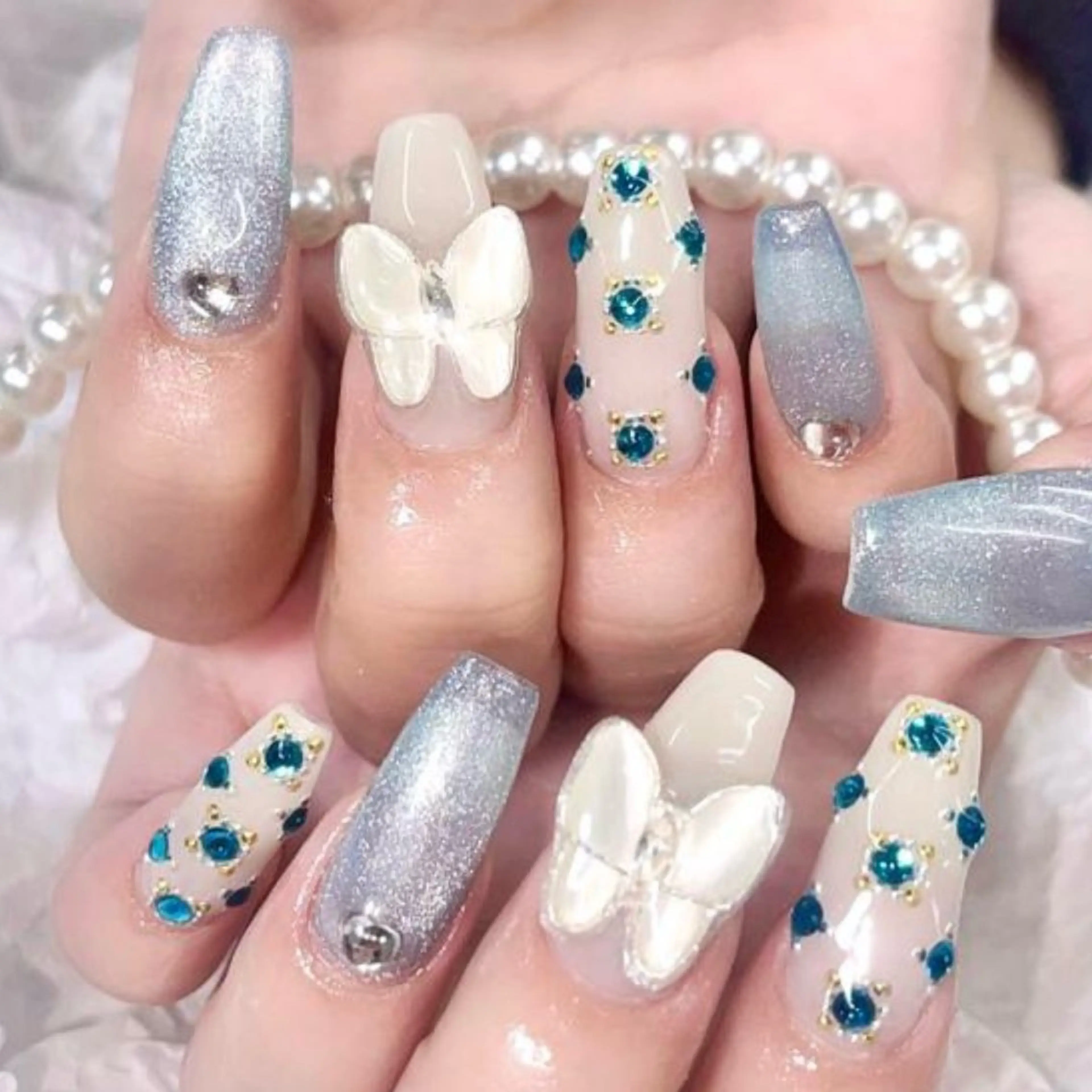 メンズ ネイル アートネイル フレンチネイル ジェルネイル キラキラネイル パラジェル ハンドネイル Bloom スカルプ専門店のネイルデザイン