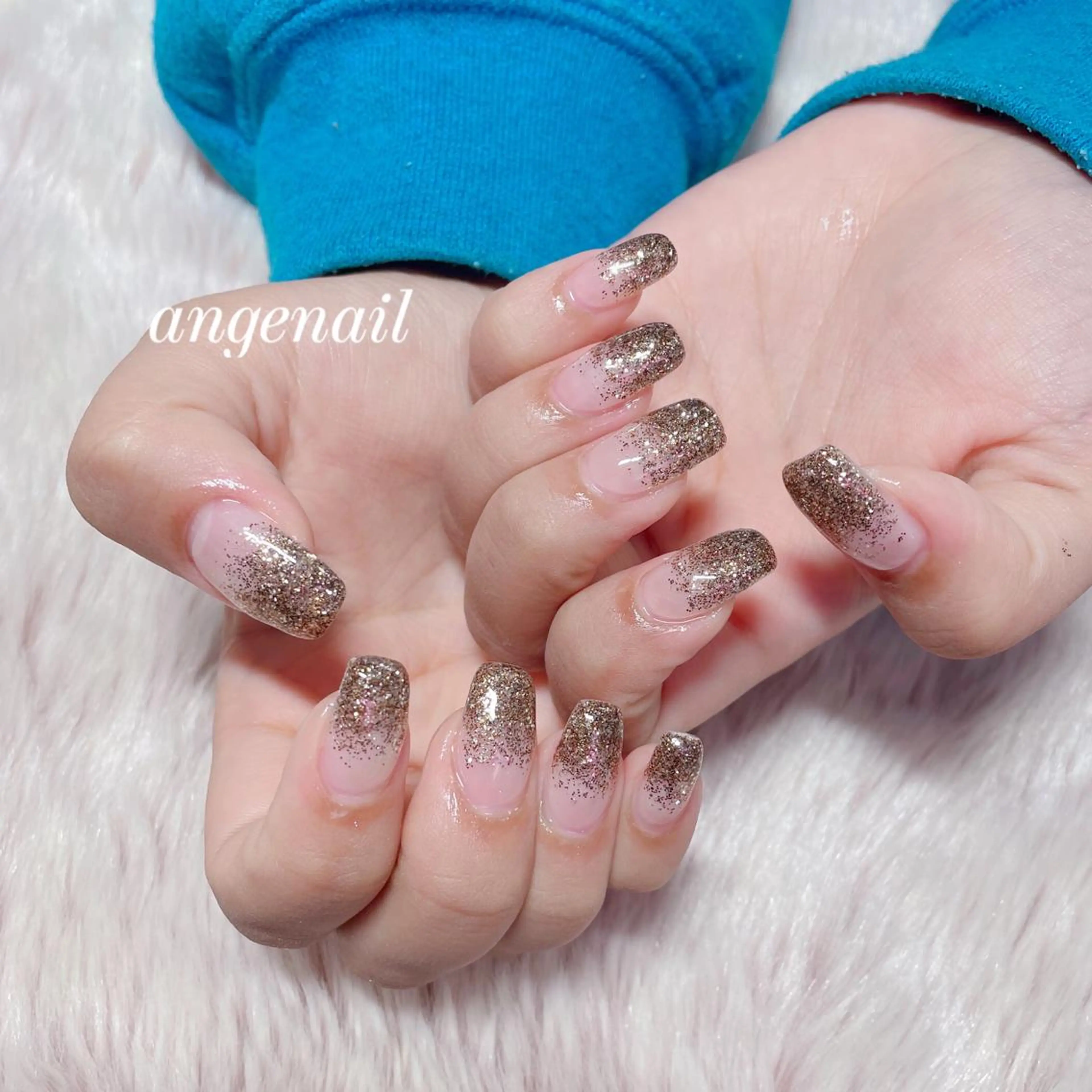 ネイル ハンドネイル オーナーネイリスト MAKIのネイルデザイン