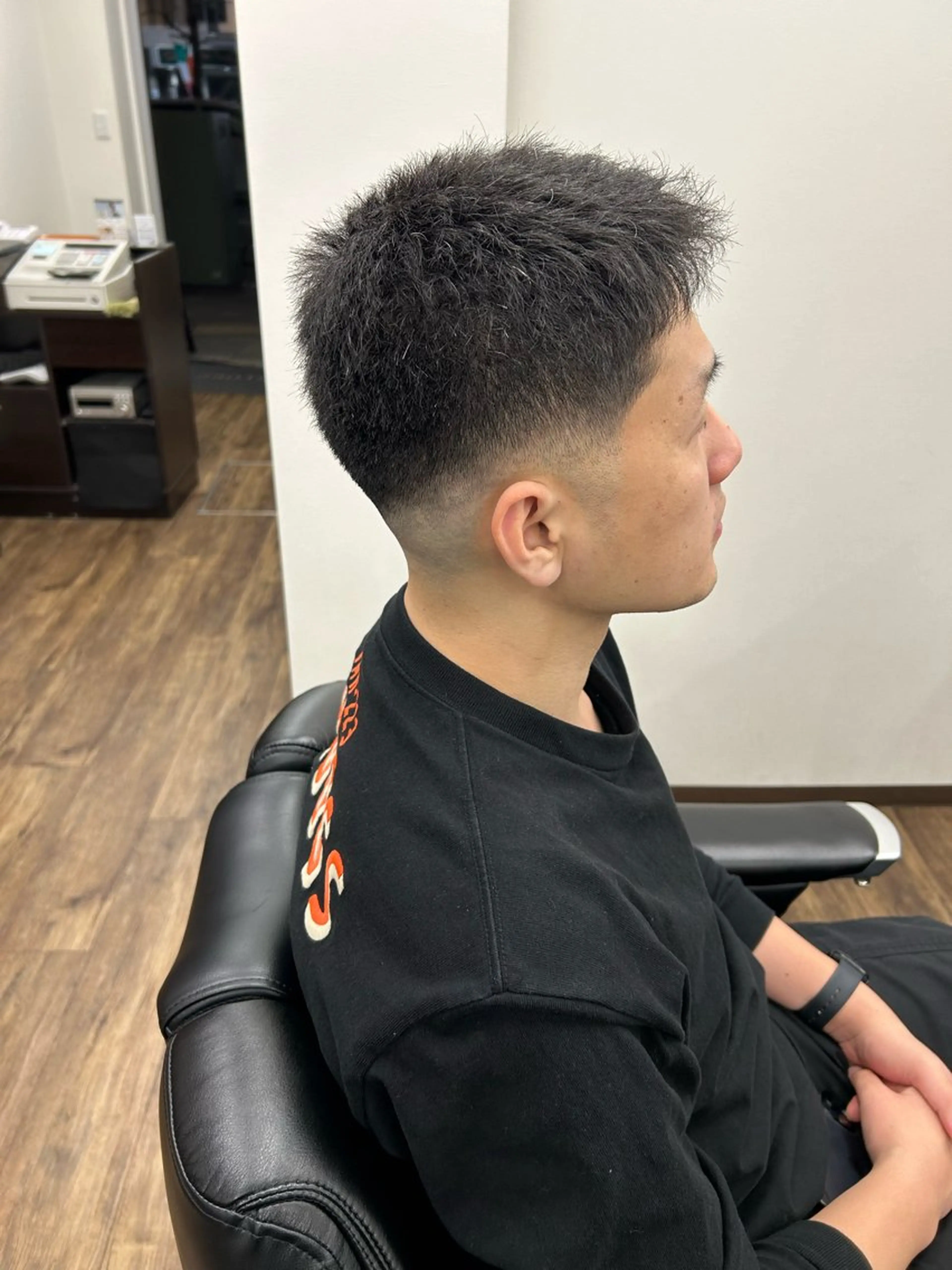 ショート メンズ フェードカット スキンフェード カット 馬上 拓海のヘアスタイル