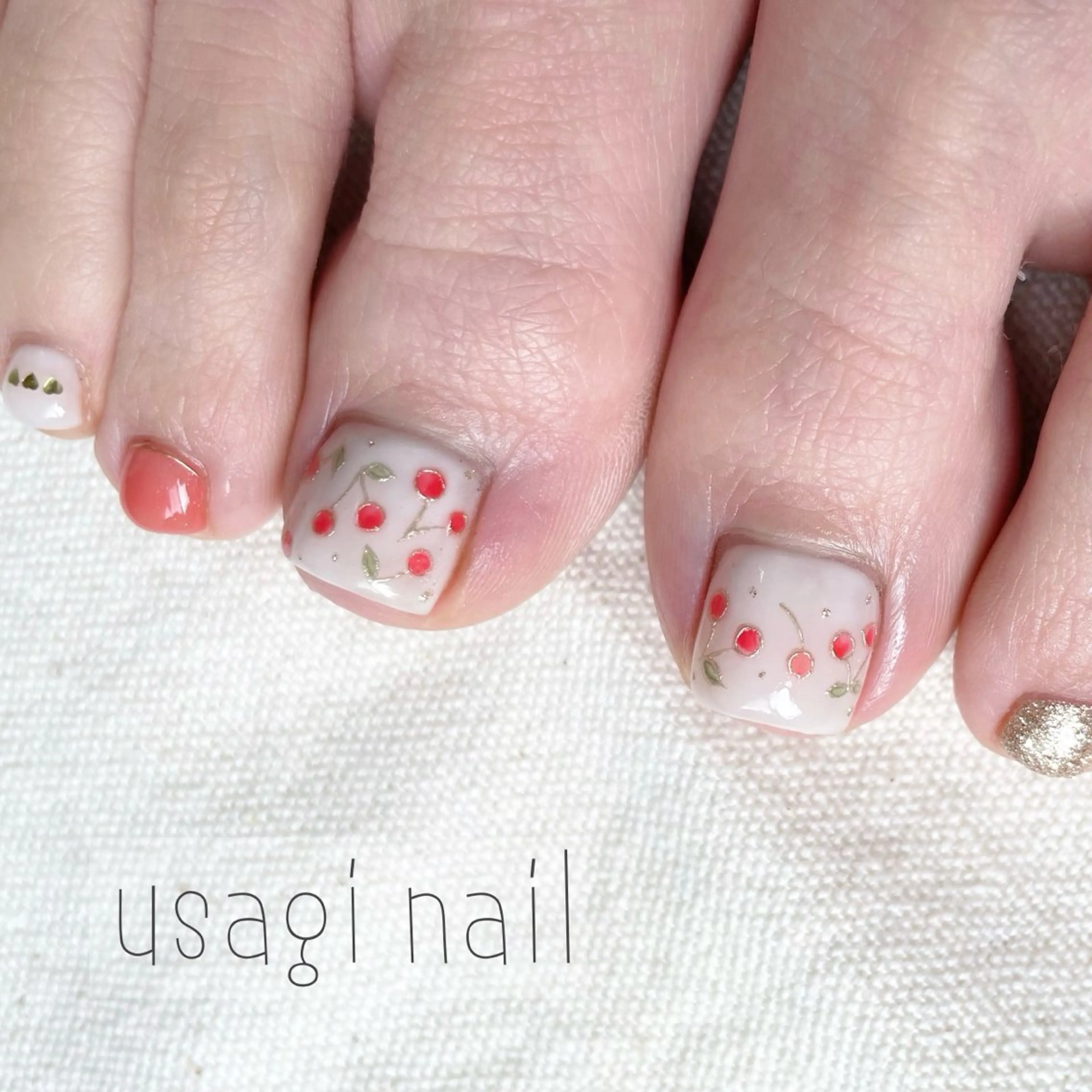 ネイル ハンドネイル フットネイル usagi nailのネイルデザイン