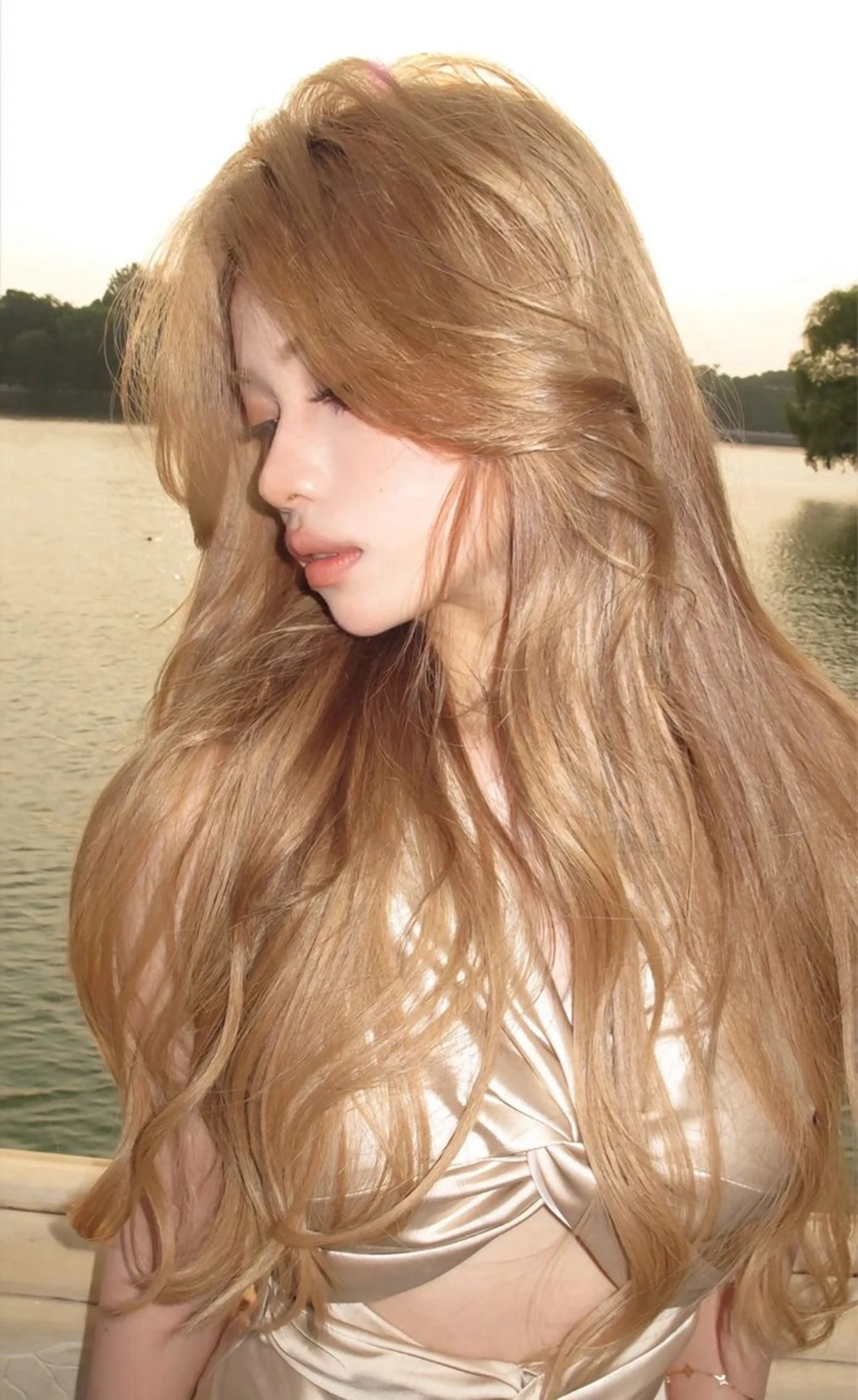 ロング ヘアカラー トリートメント ヘアセット 艶髪ハイトーンカラー 渋谷🎀ririkaのヘアスタイル