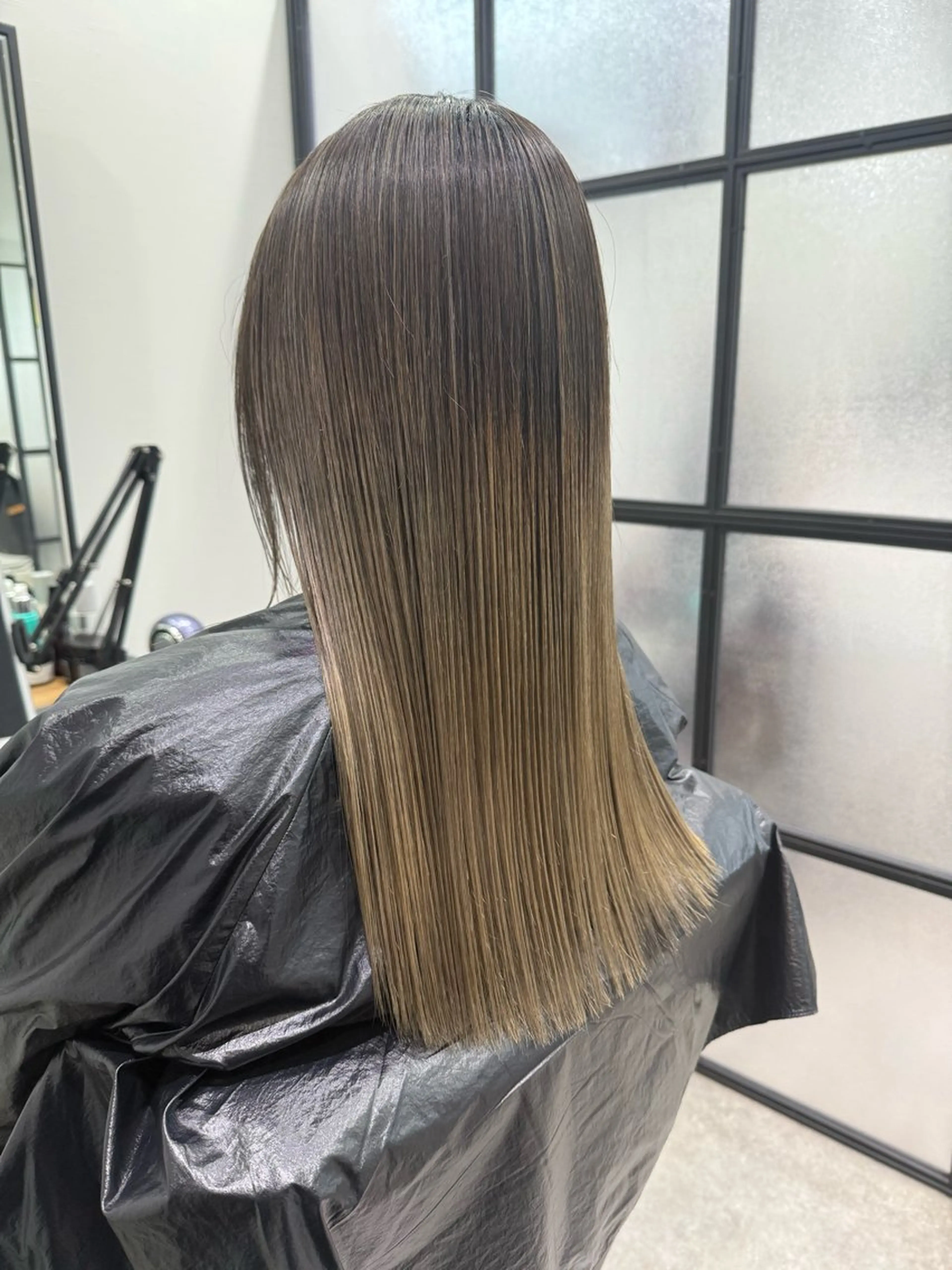 ロング 丸橋 友貴のヘアスタイル