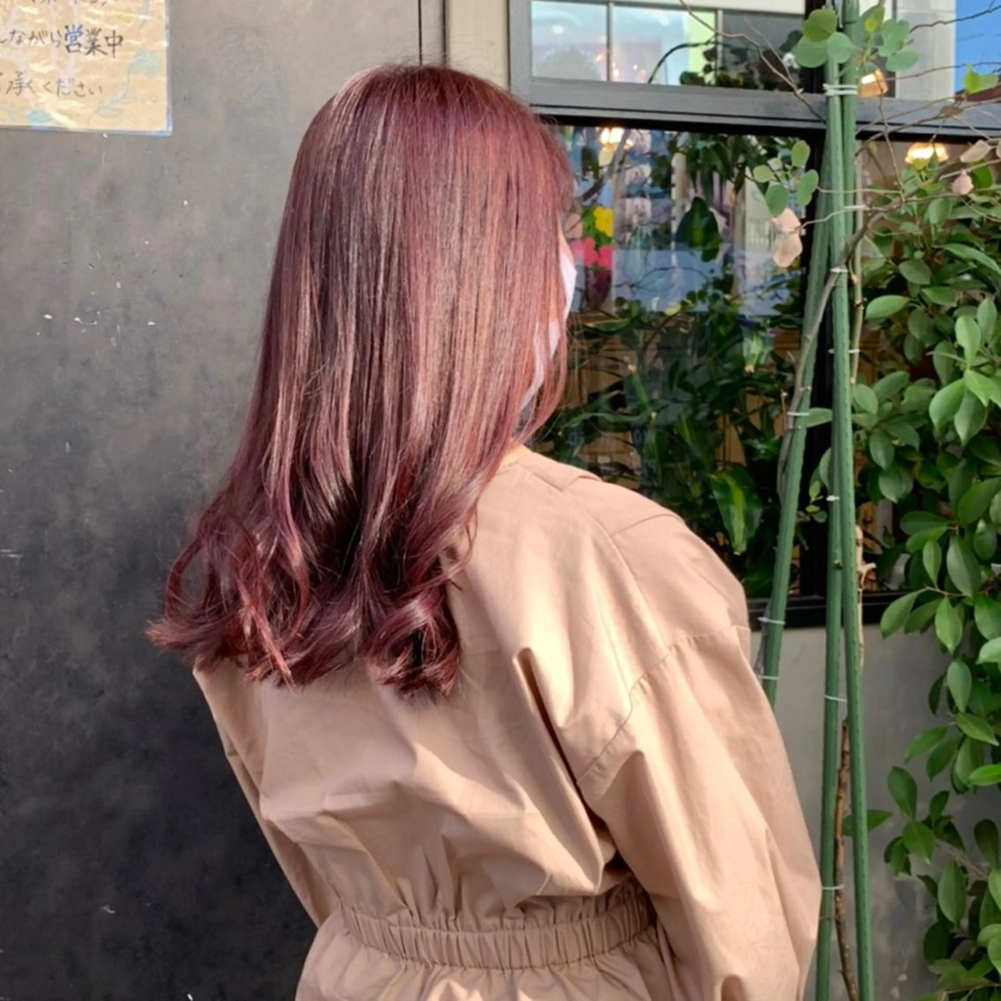 セミロング カラー ピンクカラー バイオレットカラー カット ヘアカラー トリートメント 竹内 春奈のヘアスタイル