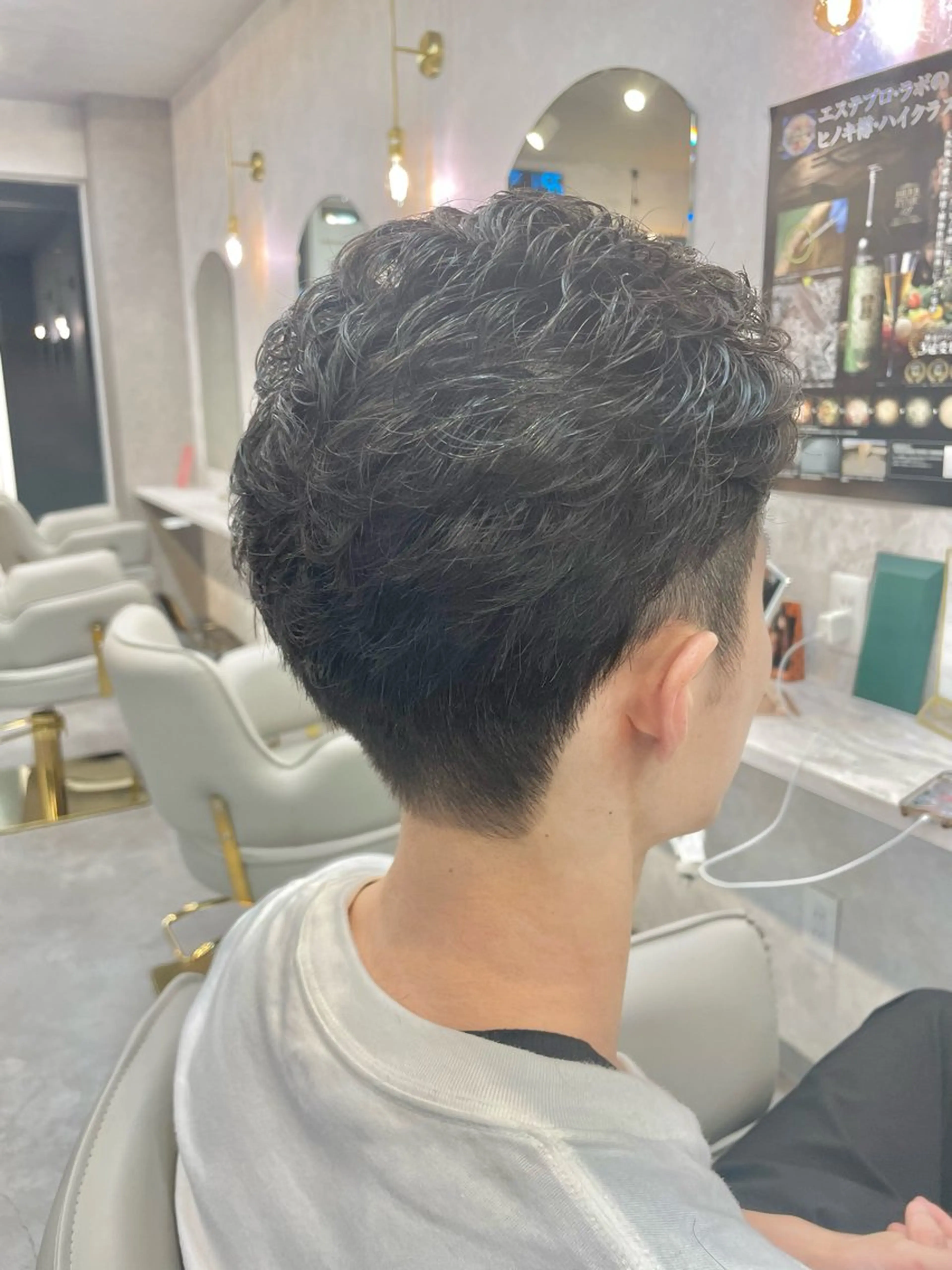 メンズ こばやし かざねの眉毛・アイブロウイメージ