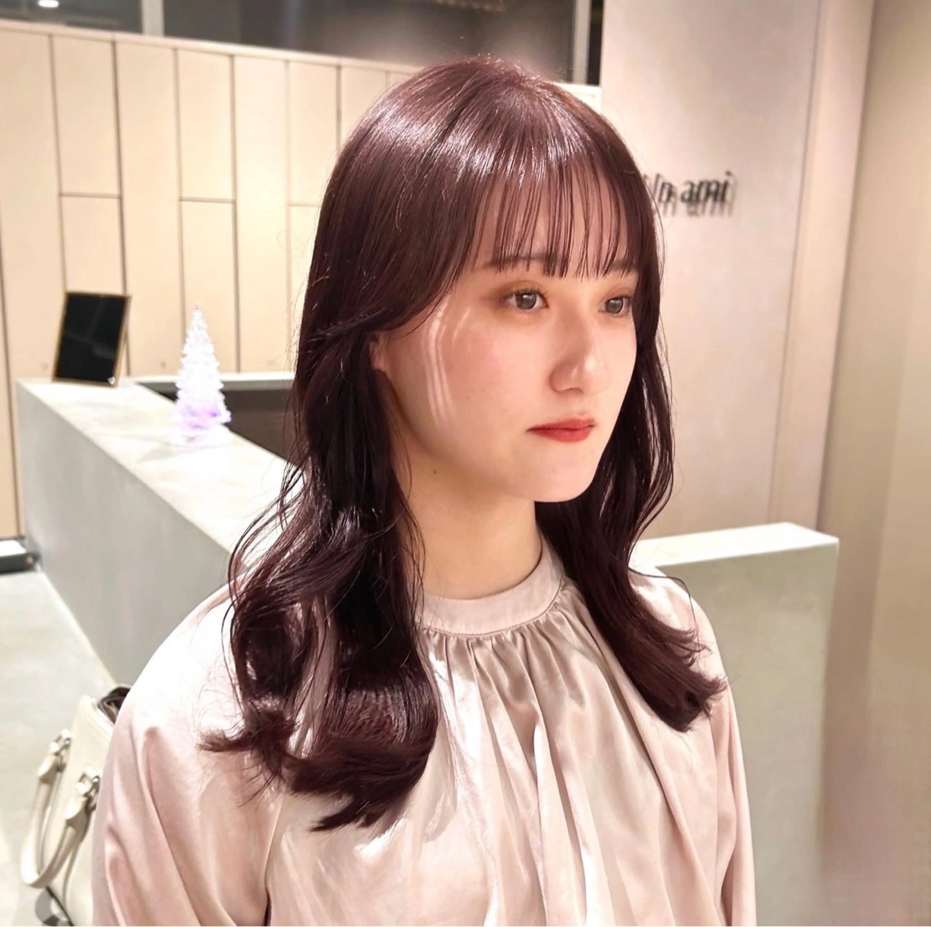 セミロング カラー 顔周りカット ミディアムヘア Chifumiのヘアスタイル