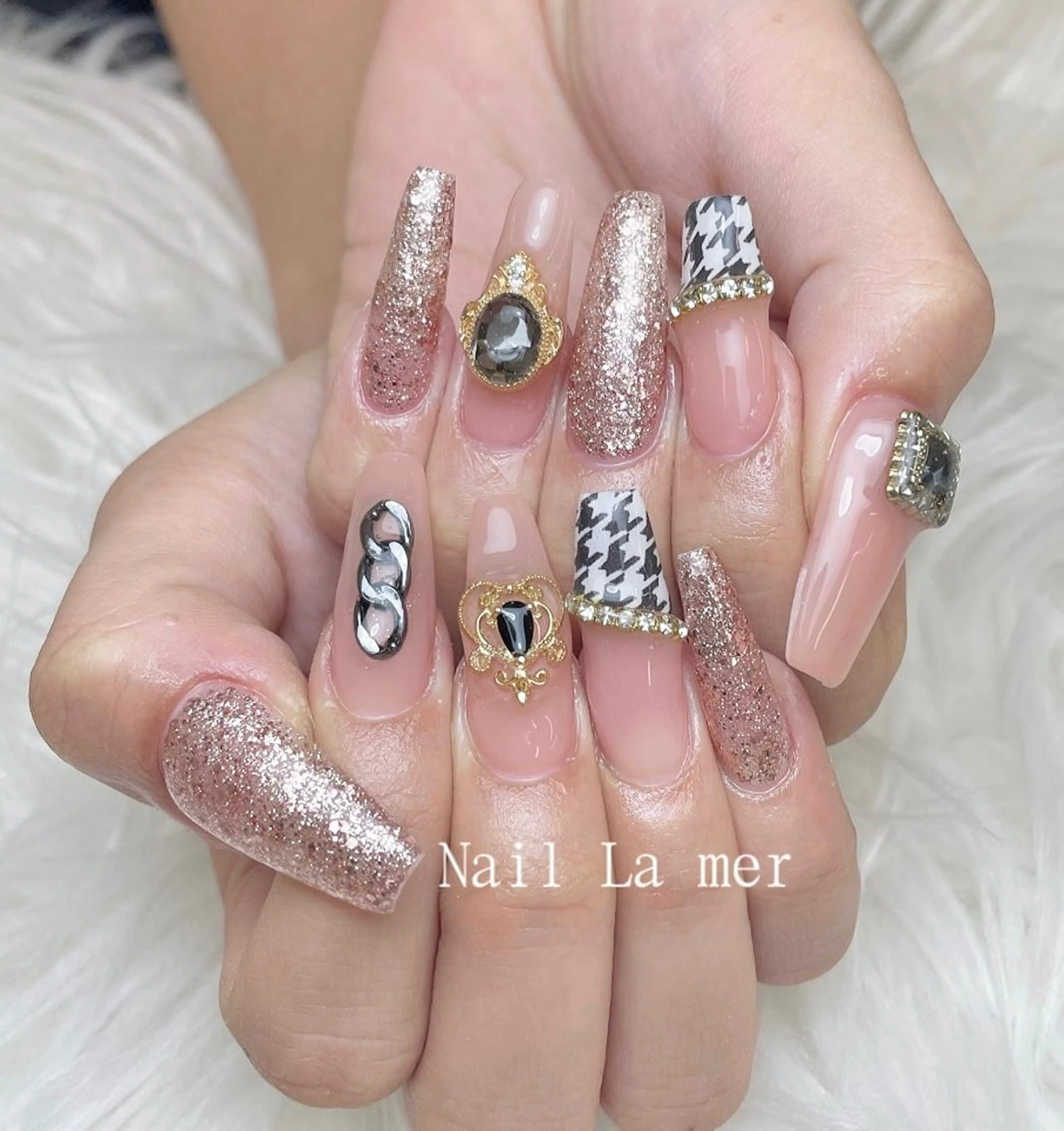 ネイル 持ち込み スカルプネイル La Merのネイルデザイン