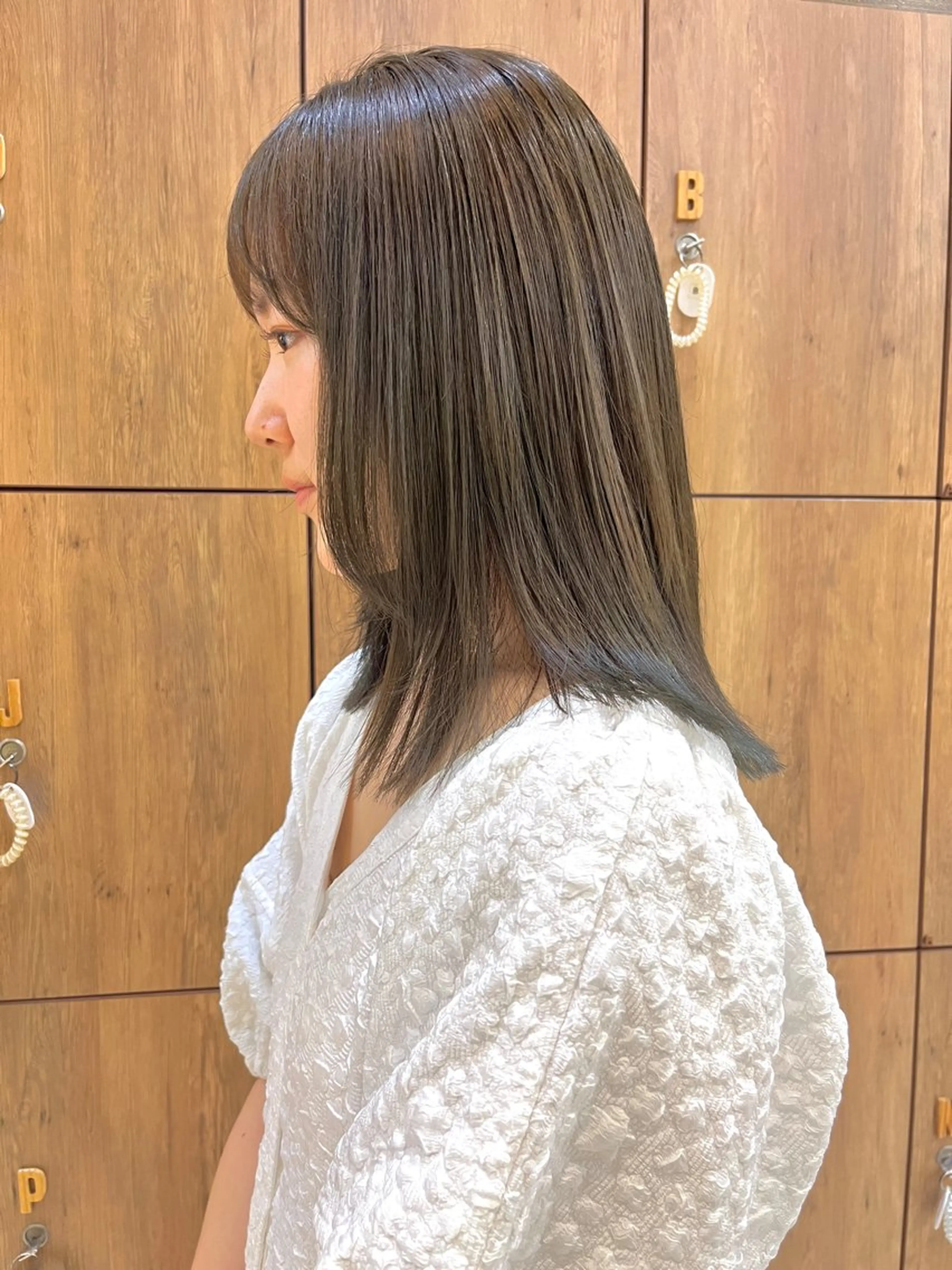 ミディアム カラー カット ヘアカラー 黒田瀬奈/ボブ まろやかベージュのヘアスタイル