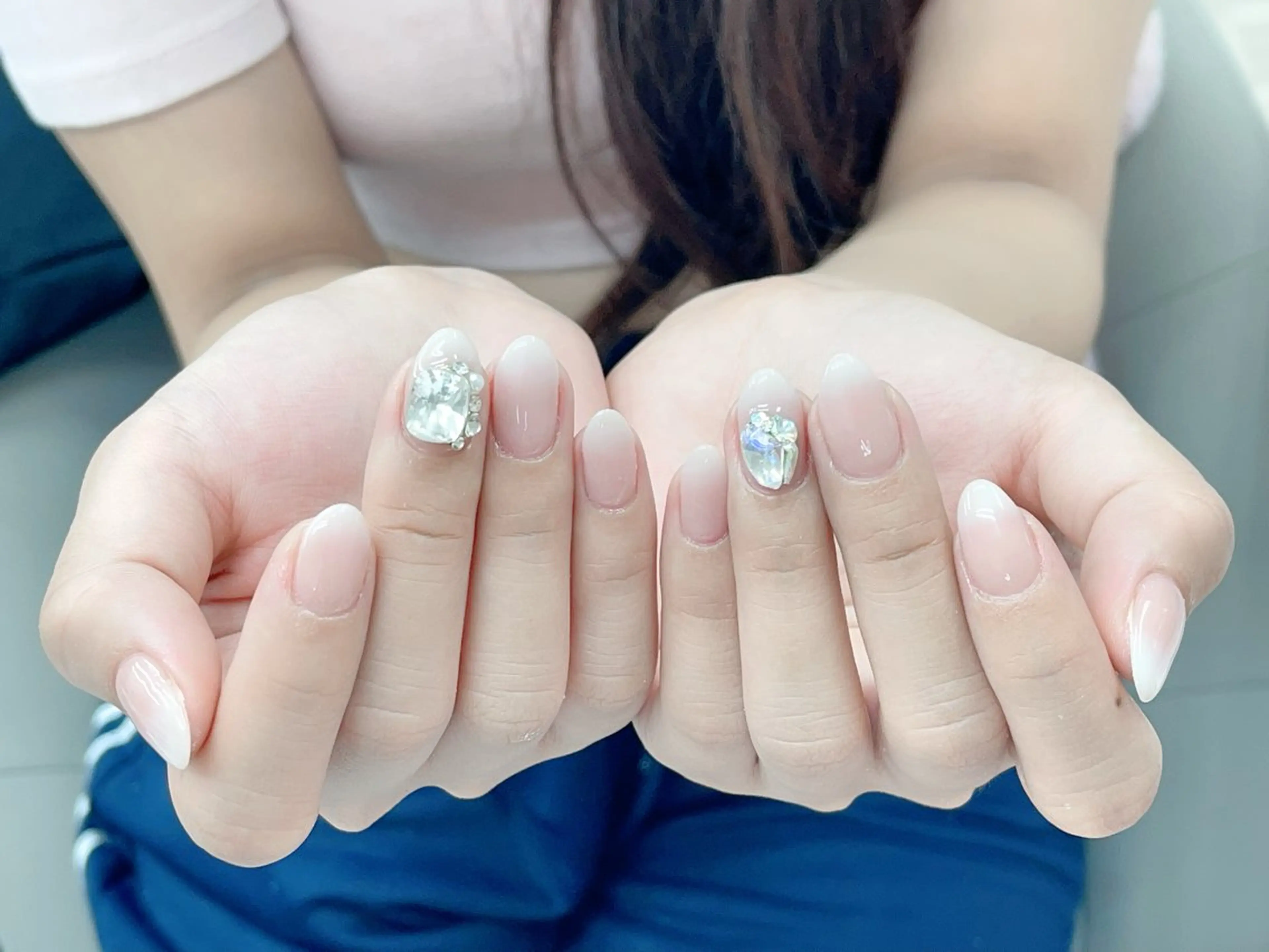 メンズ ネイル アートネイル フレンチネイル ジェルネイル キラキラネイル パラジェル ハンドネイル Bloom スカルプ専門店のネイルデザイン