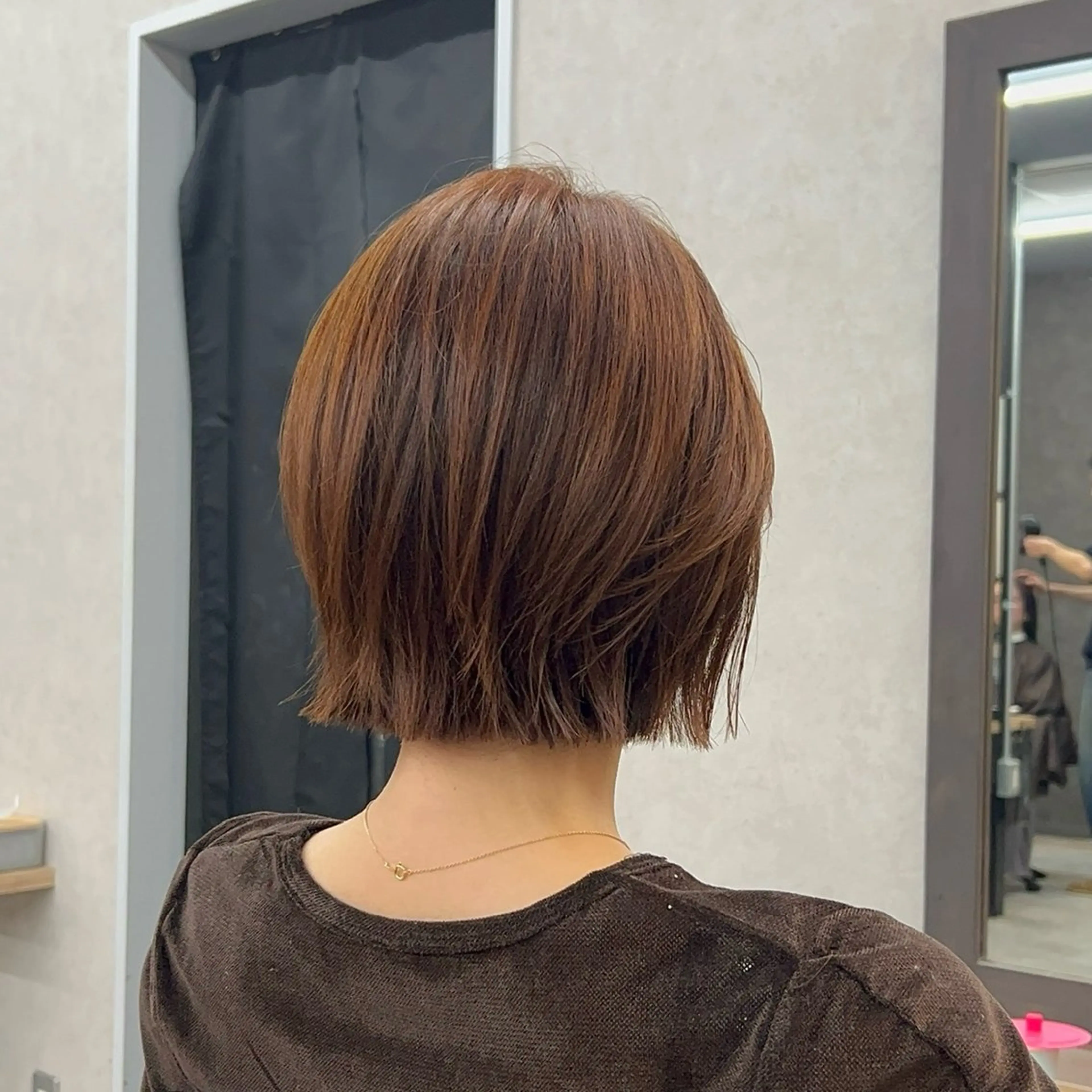 ショート カラー ブラウンカラー オレンジ オレンジブラウン カット ヘアカラー トリートメント いなみね はるきのヘアスタイル