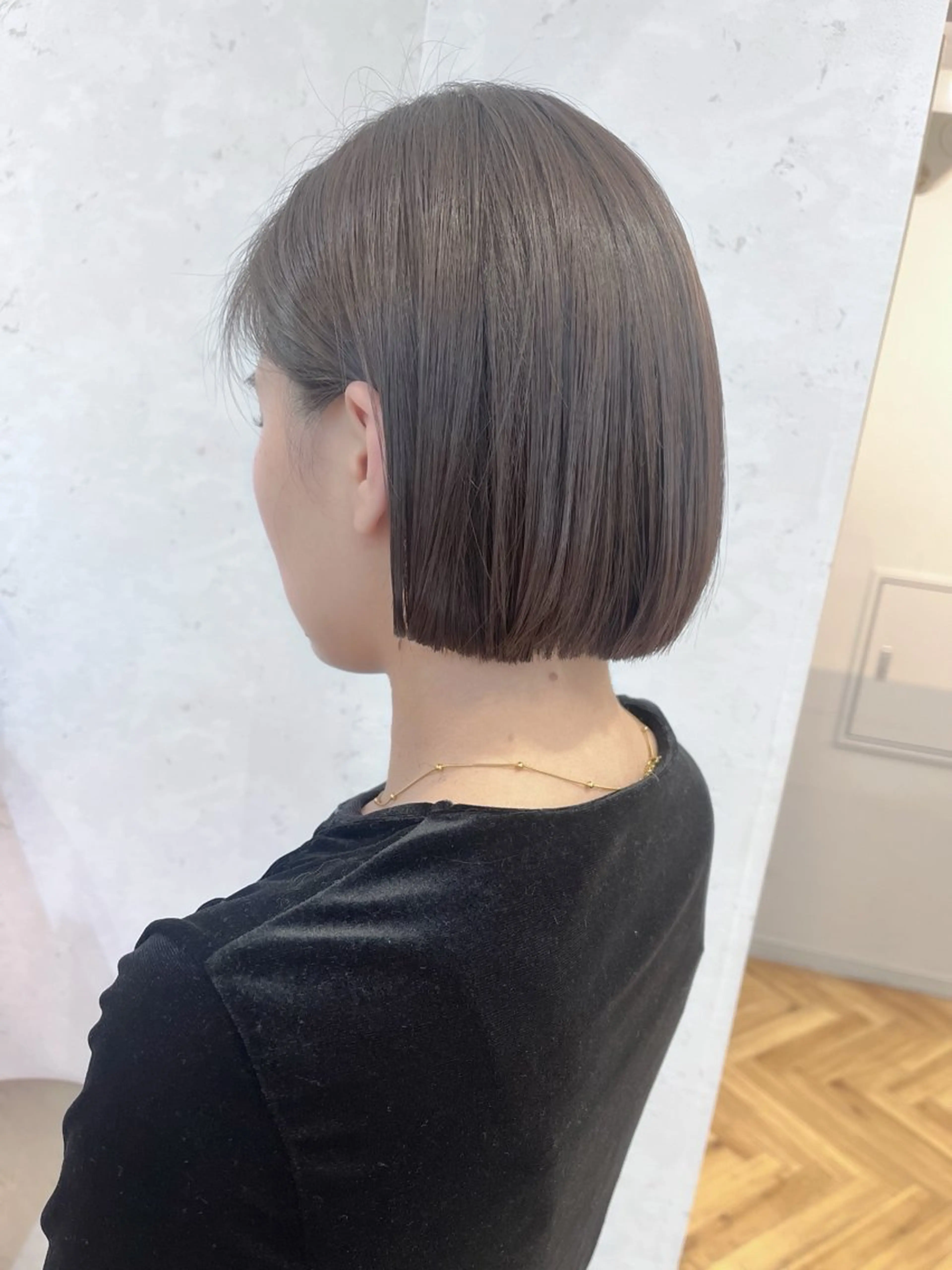 ショート カラー 透明感カラー ボブ カット ヘアカラー 透明感カラー│ レイヤーヘア中居美樹のヘアスタイル