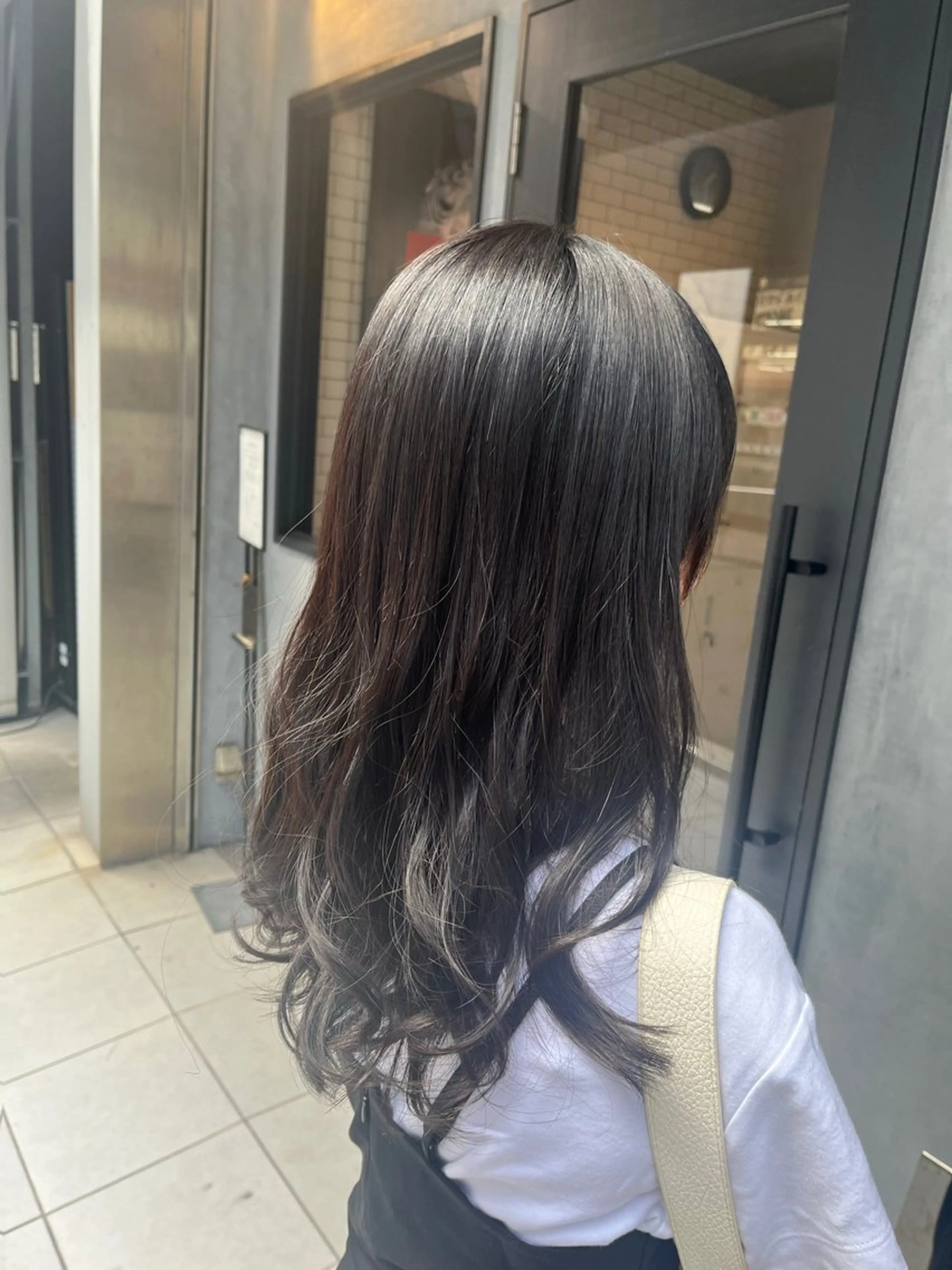 ロング パーマ くせ毛 縮毛矯正 カット パーマ 縮毛矯正 トリートメント Lamie所属・大人女子&髪改善専門 Nobuフリーランスのヘアスタイル