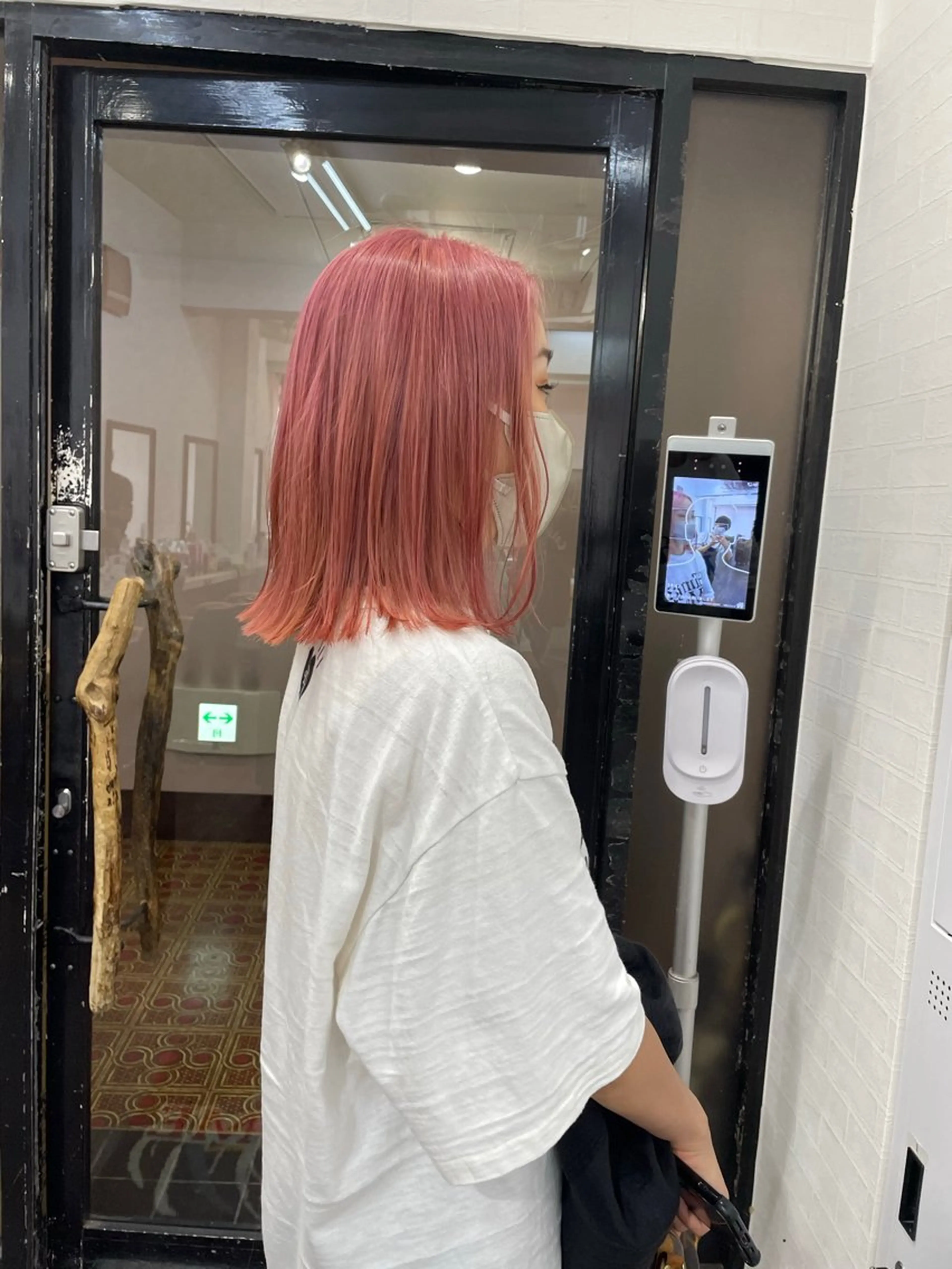 ミディアム カラー Yui. レイヤー/パーマのヘアスタイル