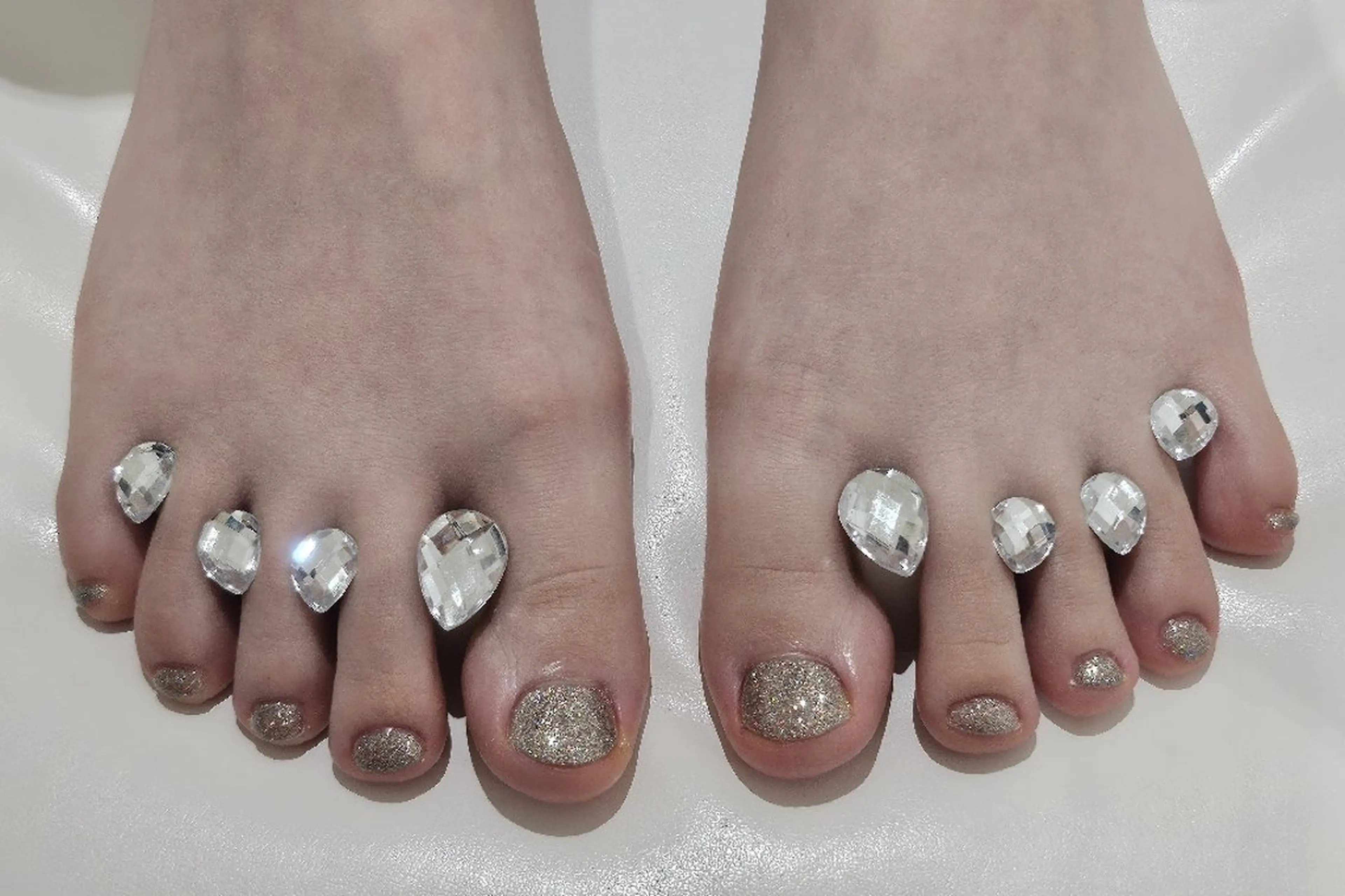 ネイル キラキラネイル シルバー Murakami Akaneのネイルデザイン