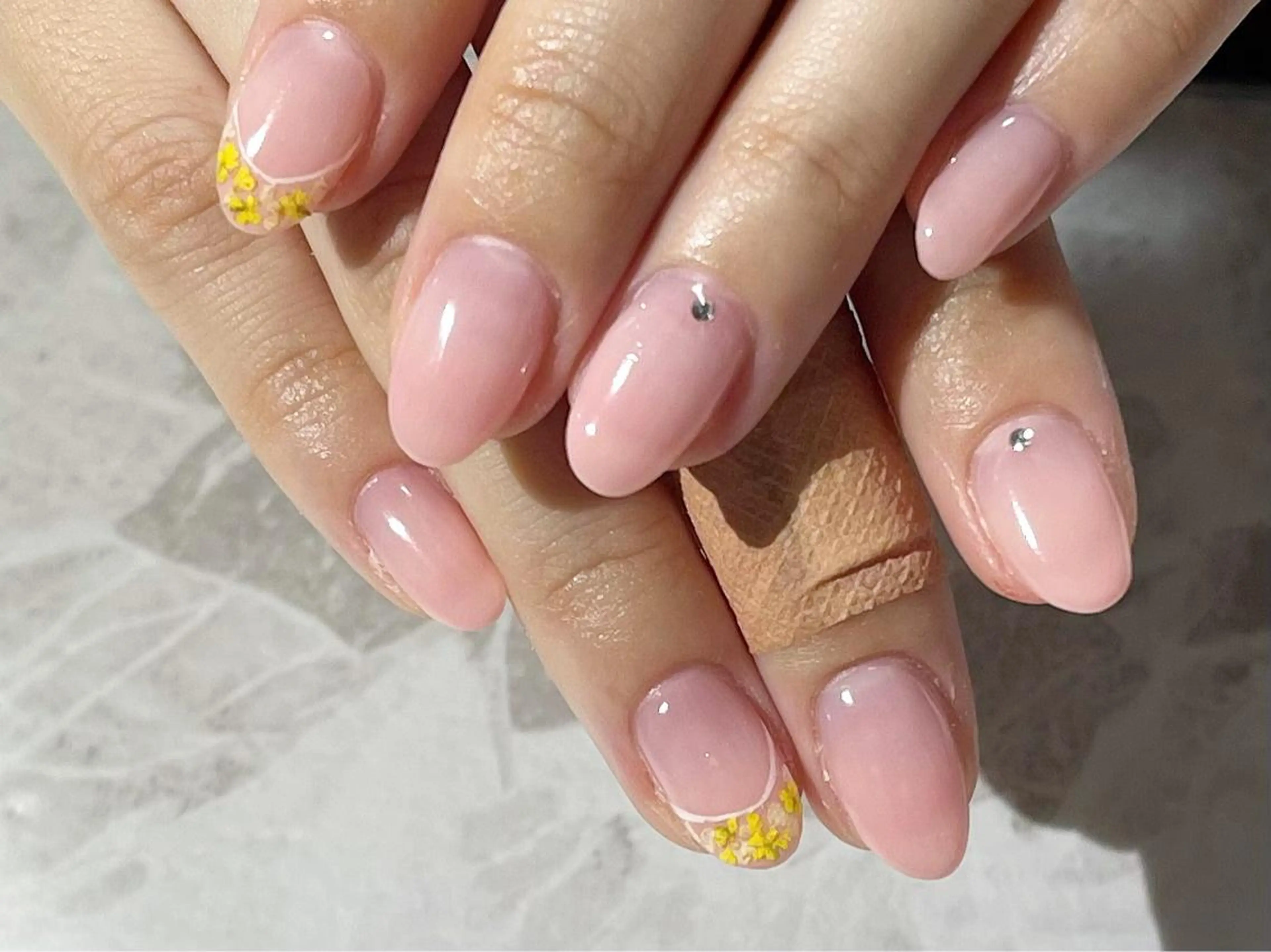 ネイル フットネイル フレンチネイル ニュアンスネイル シンプルネイル 春ネイル ハンドネイル nail fufla ♡yamane♡のネイルデザイン