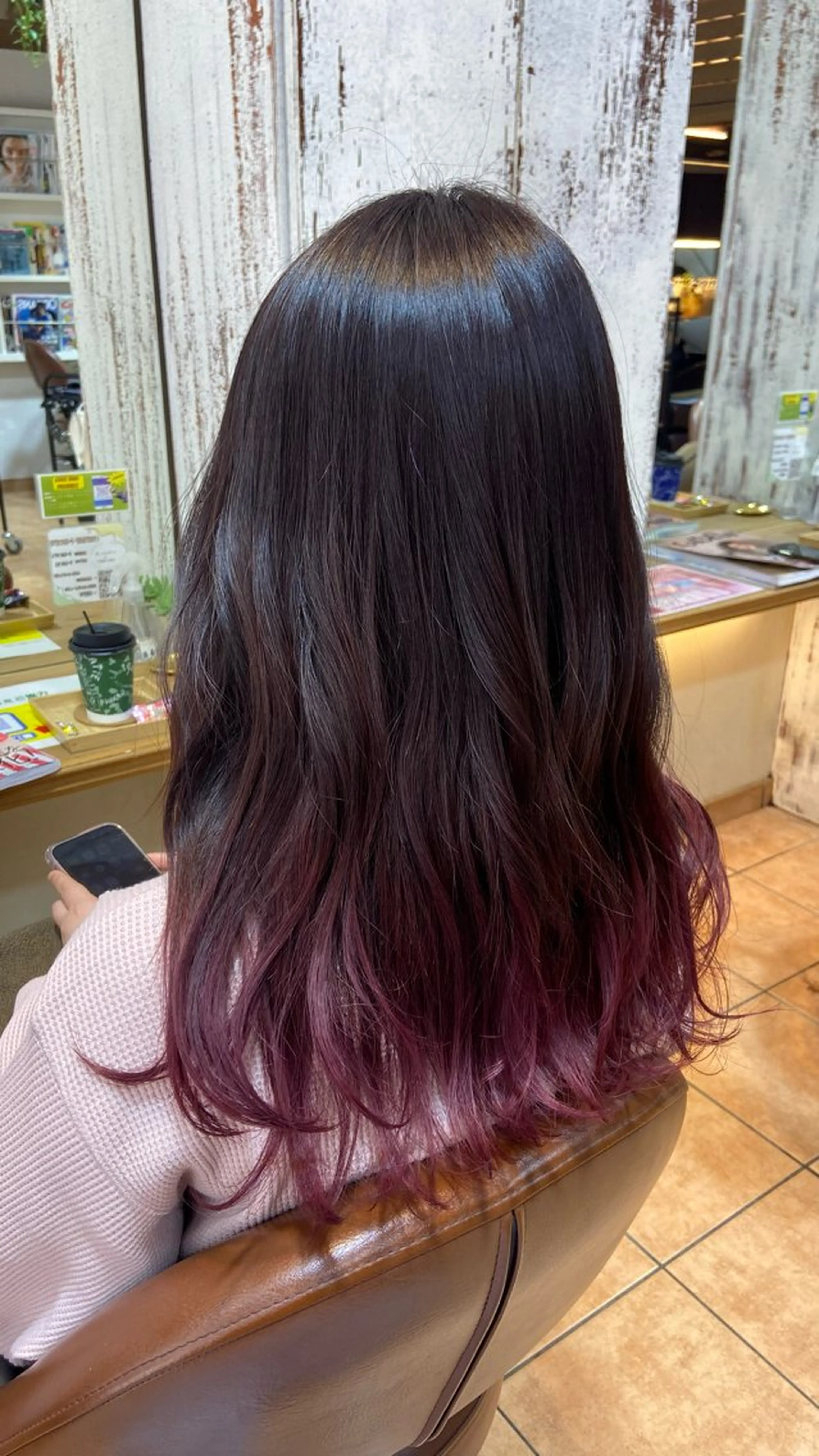 セミロング カラー グラデーションカラー ピンクカラー 🍀Erica Koide🍀のヘアスタイル