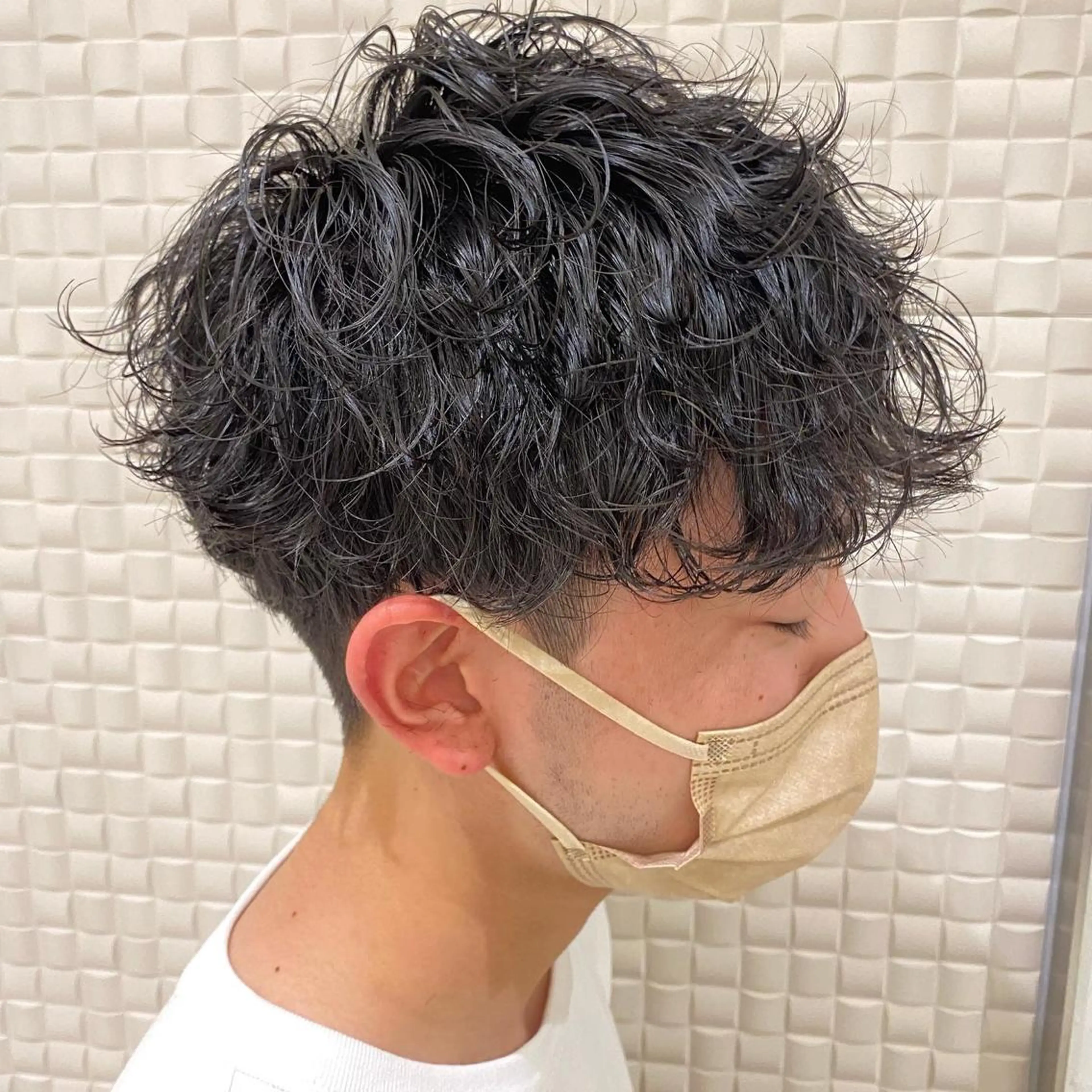 ショート 新宿メンズパーマ ヨモギダのヘアスタイル